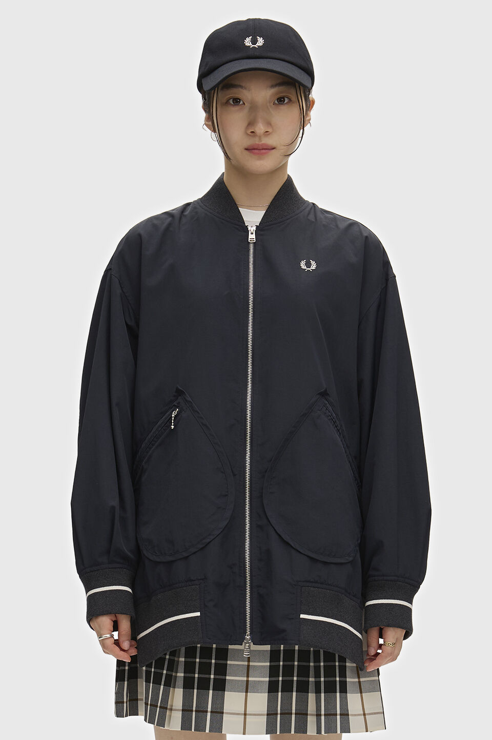 FRED PERRY 「FRED PERRY／Longline Tipped Bomber Jacket／ロングラインティップドボンバージャケット」|ブルゾン・スタジャン|