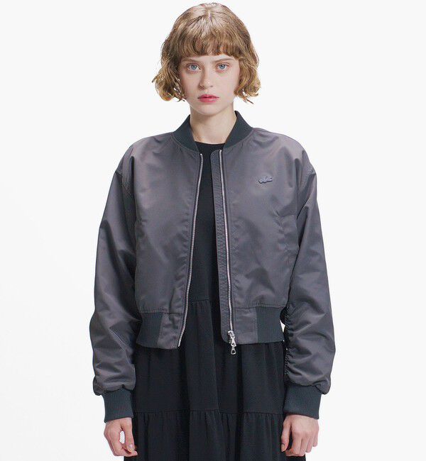 LACOSTE「クロップド MA-1ジャケット」|ブルゾン・スタジャン|ダークグレー