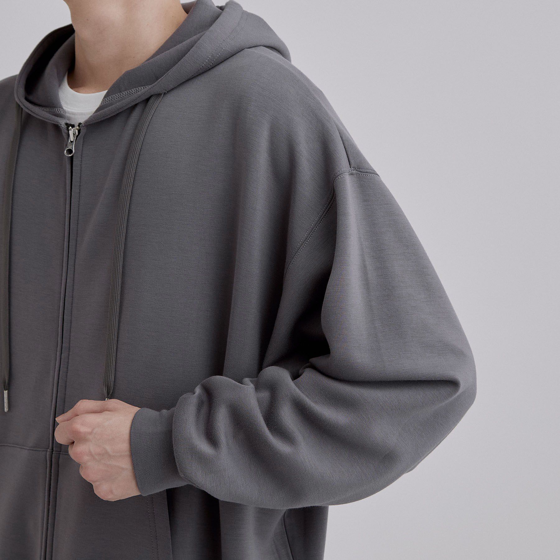 tk.TAKEO KIKUCHI「【TOROMIシリーズ】シルキータッチZIPパーカー」|パーカー|