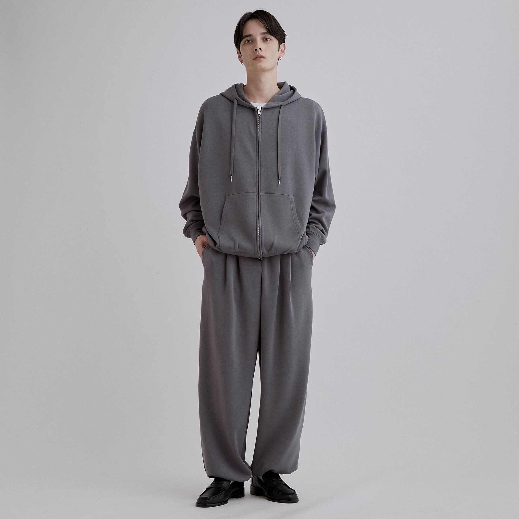 tk.TAKEO KIKUCHI「【TOROMIシリーズ】シルキータッチZIPパーカー」|パーカー|