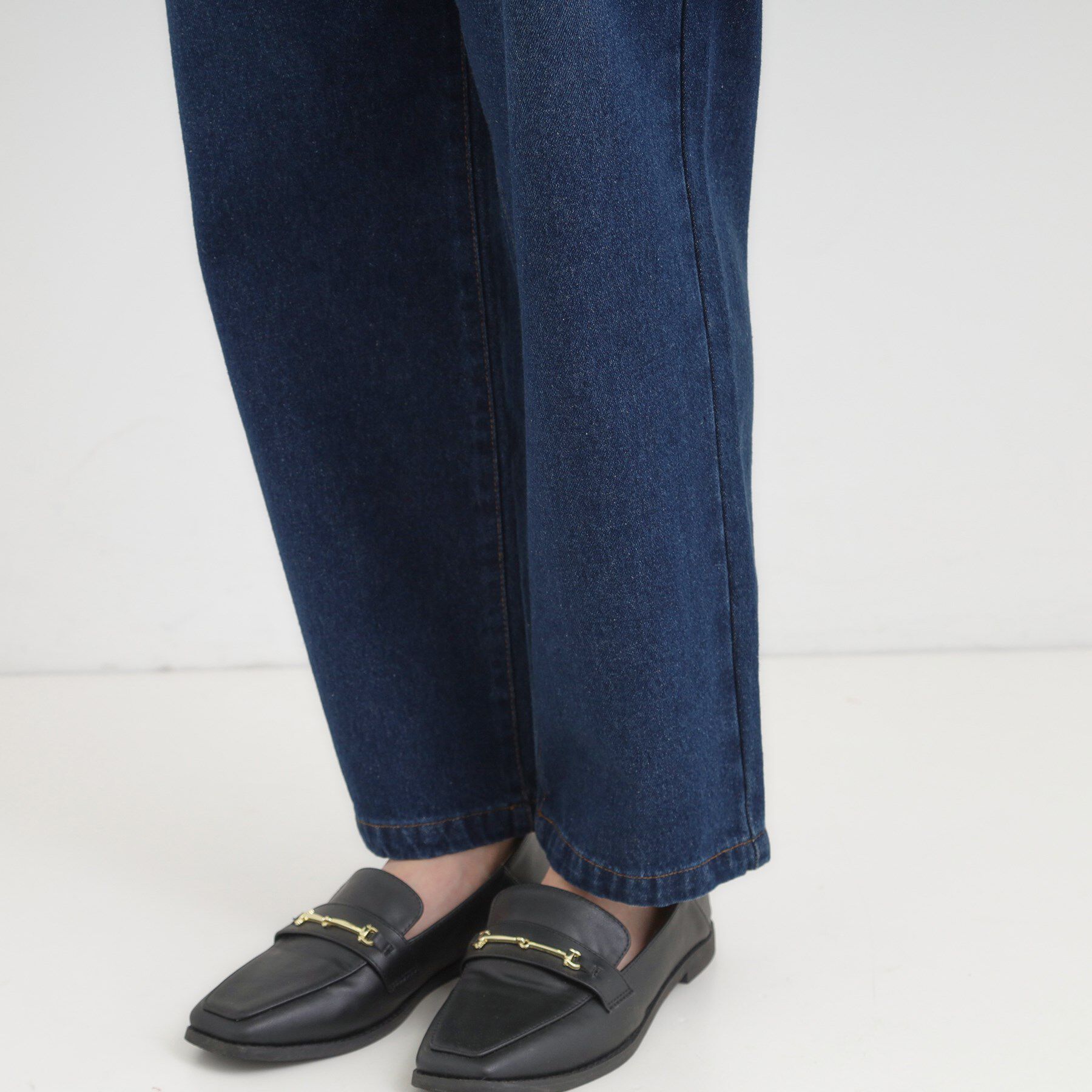 SHOO･LA･RUE「【S-LL】程よくゆったりな 柔らかデニムテーパードパンツ」|デニム|