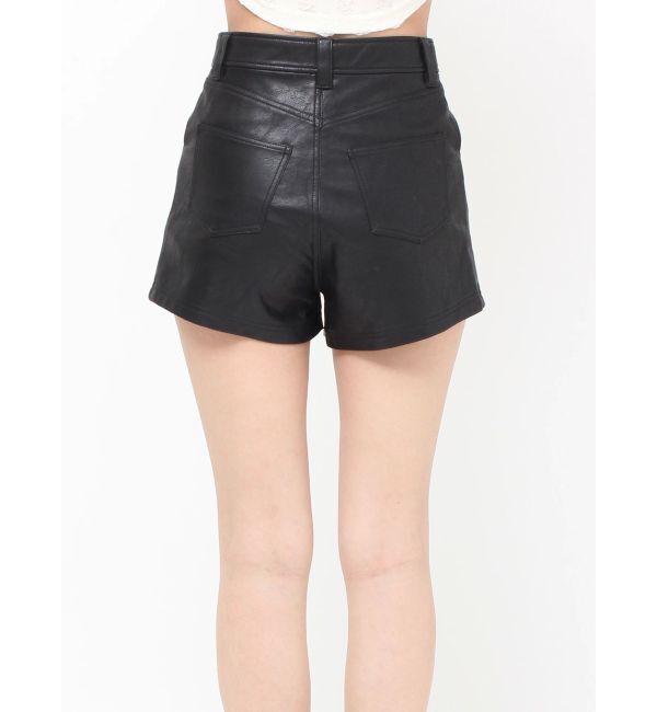 EVRIS「フェイクレザータイトショートパンツ」|その他|