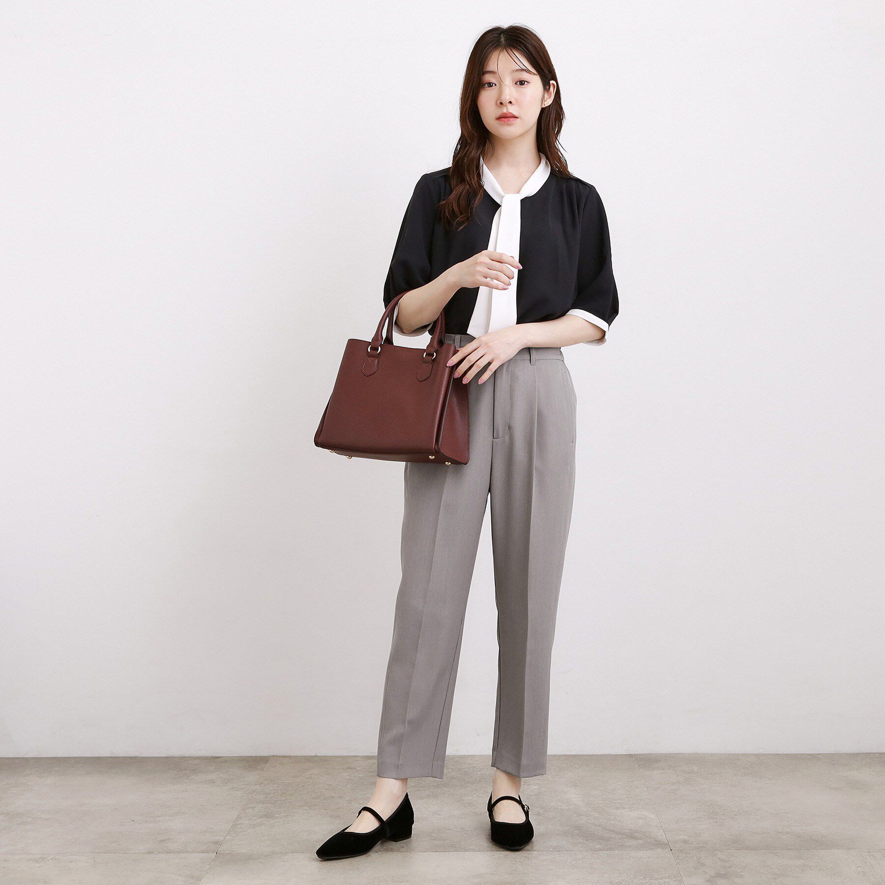 grove「【防しわ/S-3L】美しいシルエットが続く テーパードパンツ」|その他|