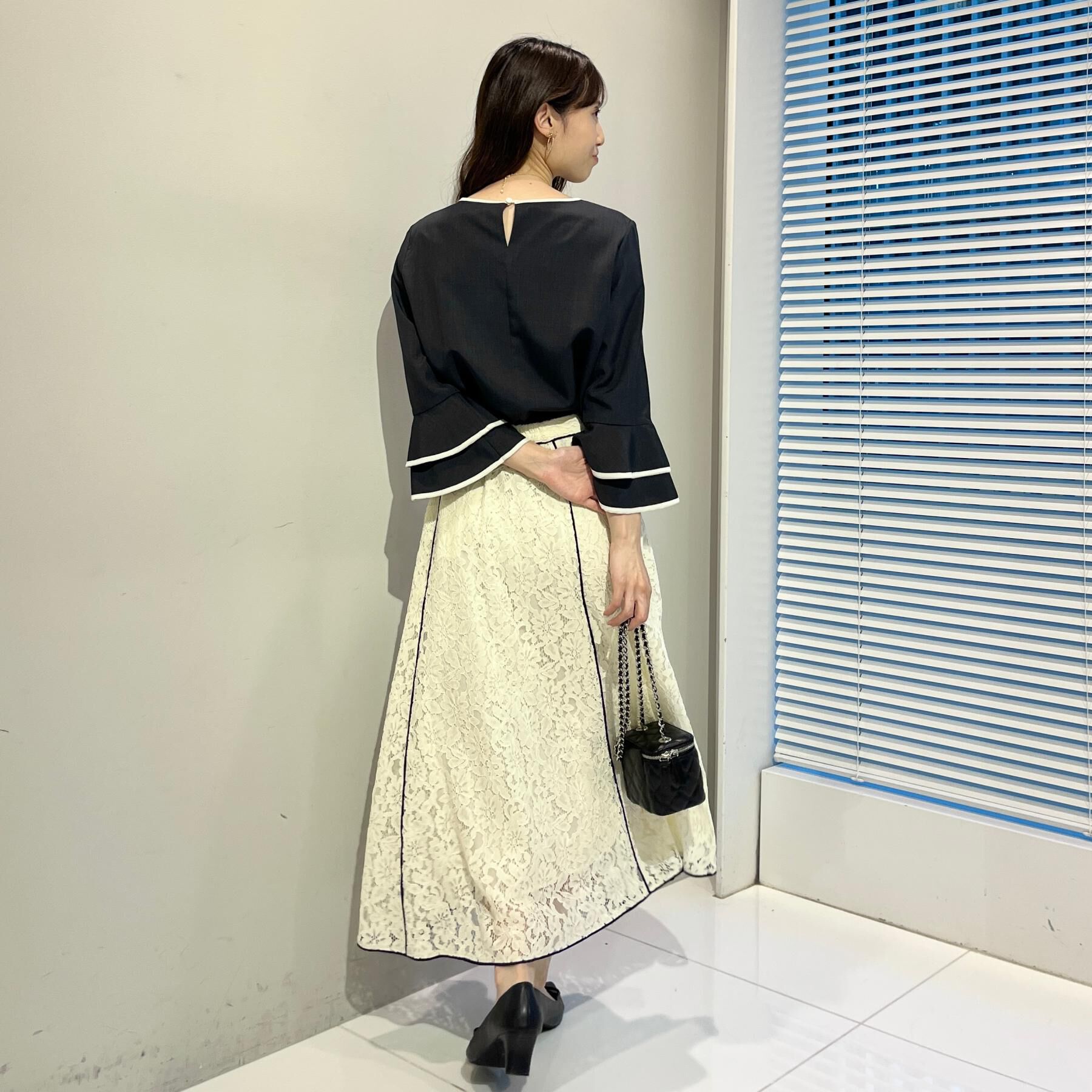 Couture broach「【イージーケア・吸水速乾】配色ラッフルブラウス」|シャツ・ブラウス|