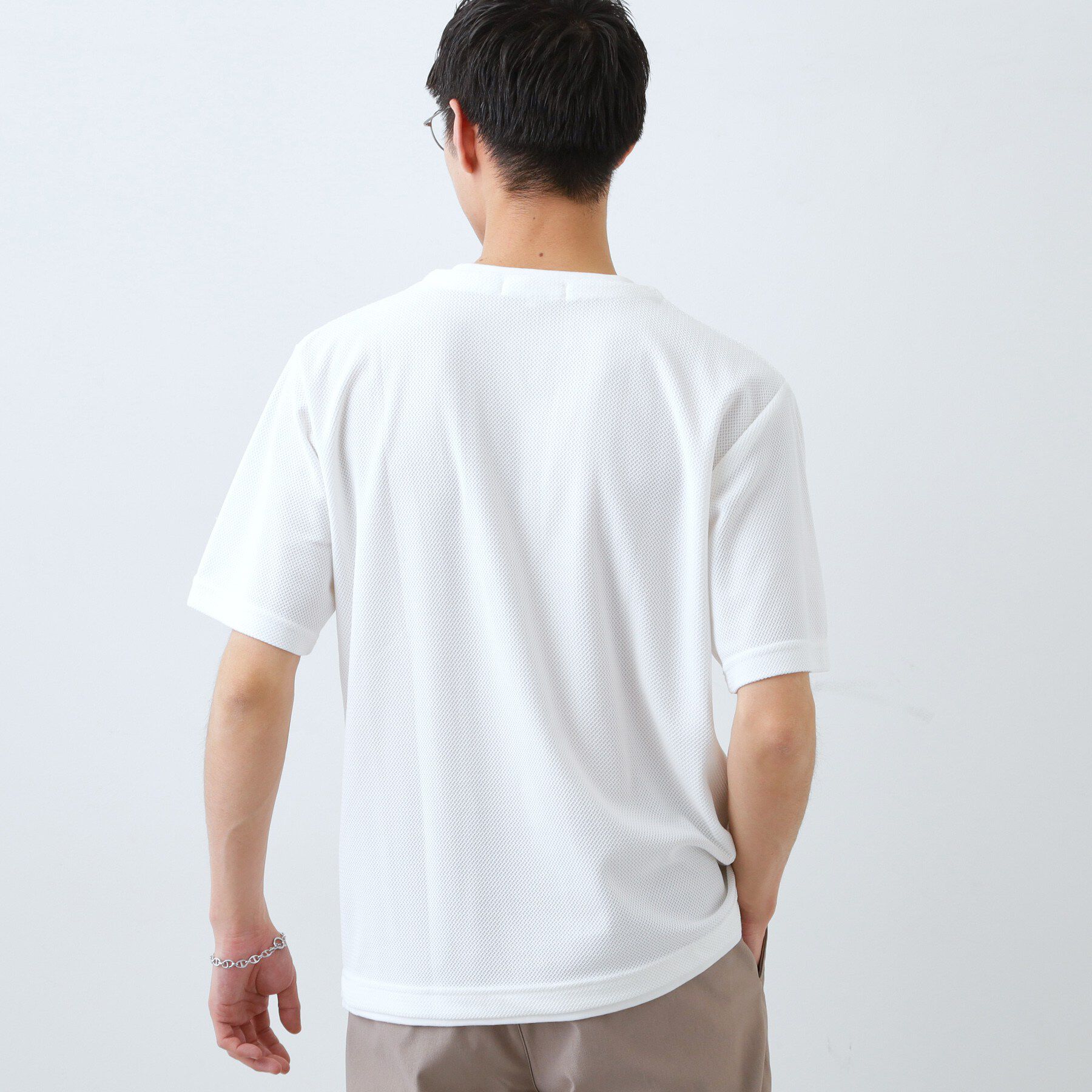 THE SHOP TK「【一枚でコーディネートが完成！】レイヤード風 キーネック 半袖Tシャツ 洗濯機OK」|Tシャツ・カットソー|