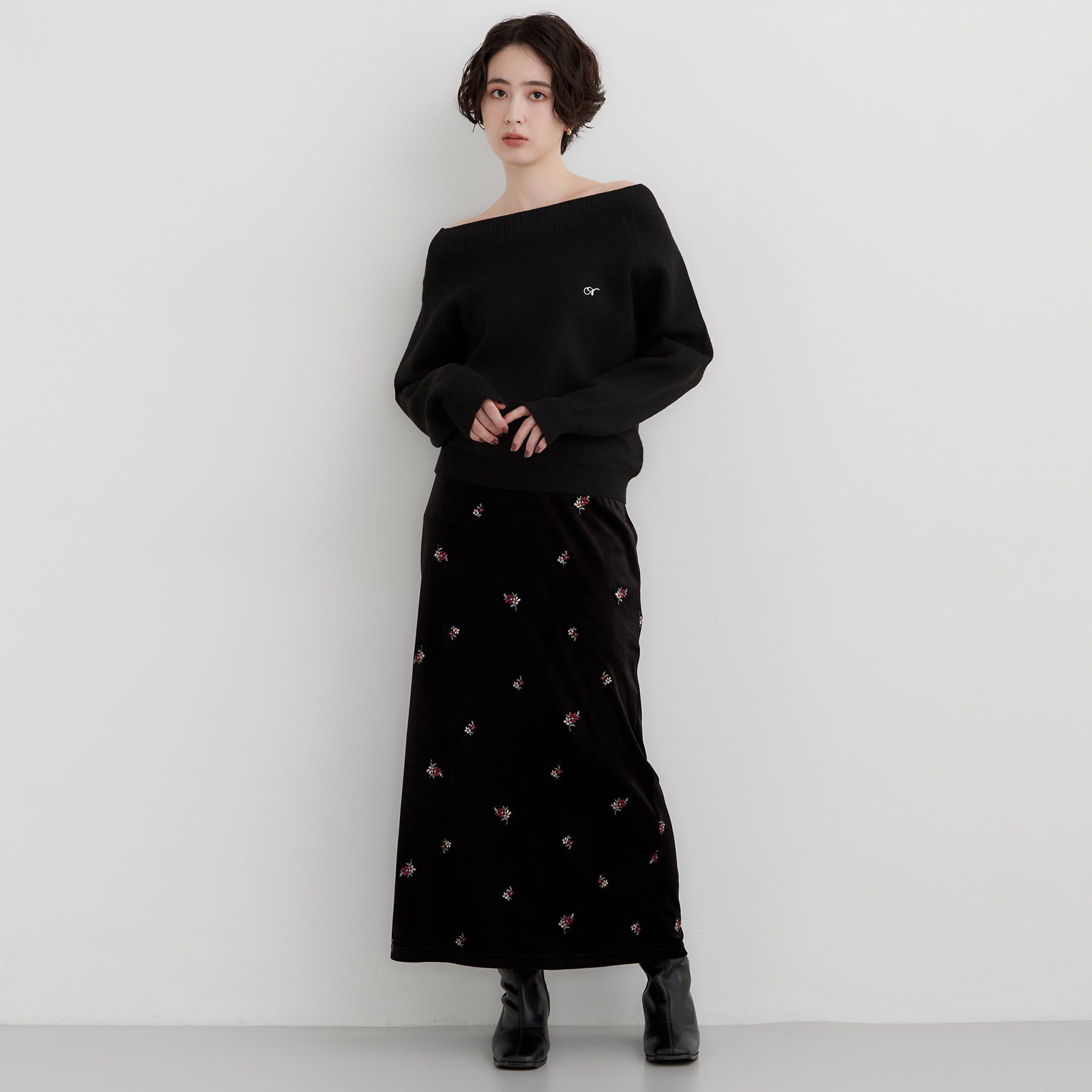 THE SHOP TK「オフショルワンポイント刺繍ニット」|ニット・セーター|