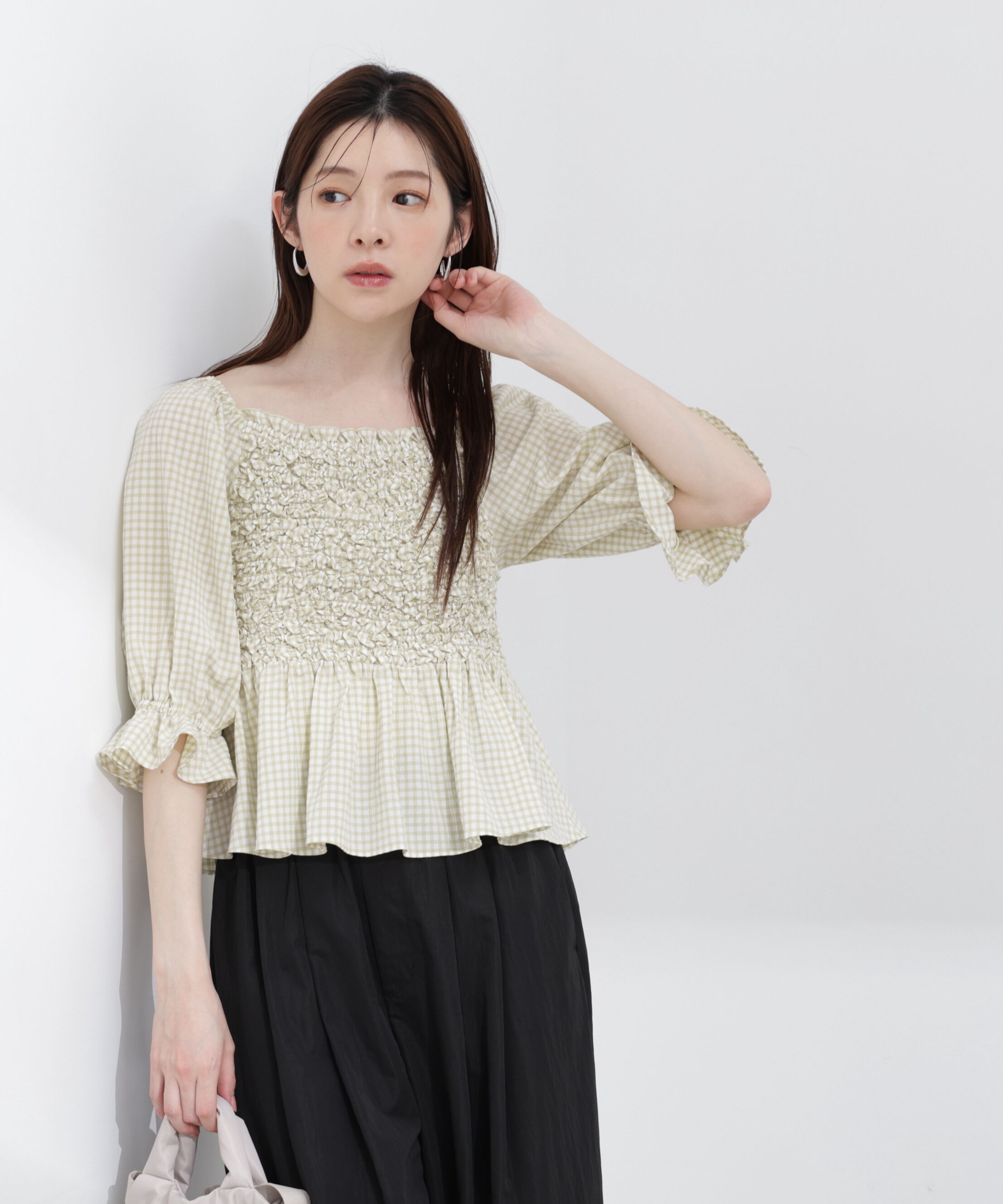 PROPORTION BODY DRESSING「〈a/mie〉シャーリングペプラムブラウス 26SS」|シャツ・ブラウス|