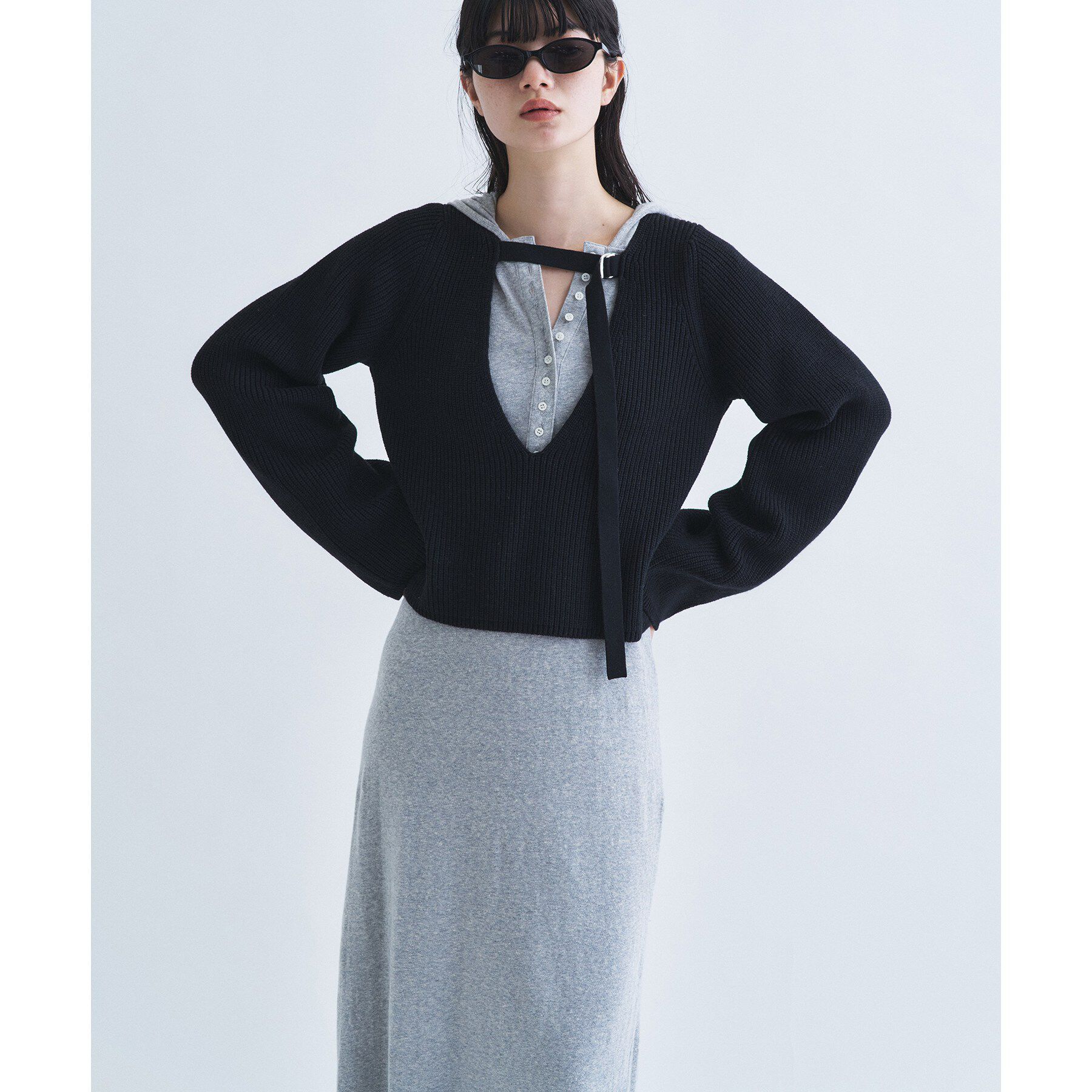 CODE A「deep V form knit」|ニット・セーター|ブラック(019)