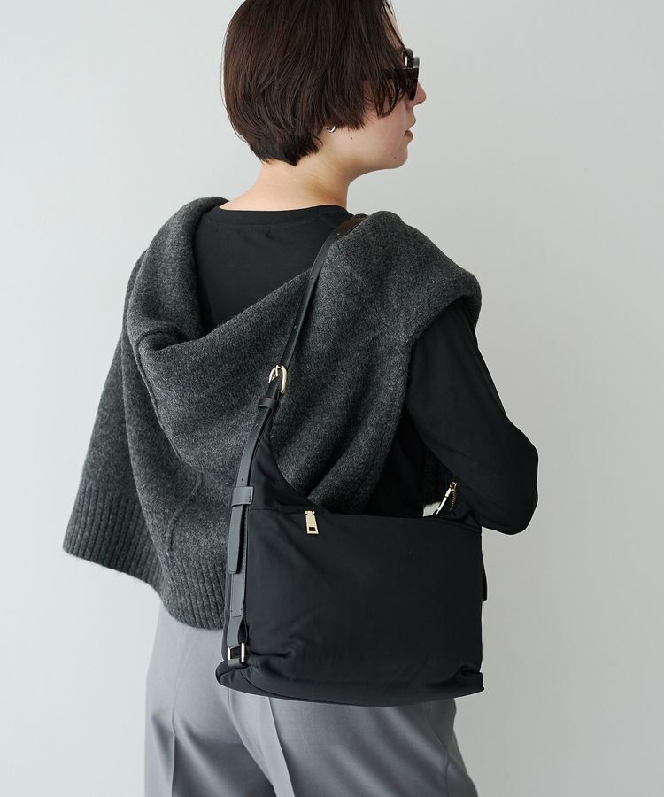 YECCA VECCA「story.ワンショルダーM」|ショルダー・メッセンジャー|