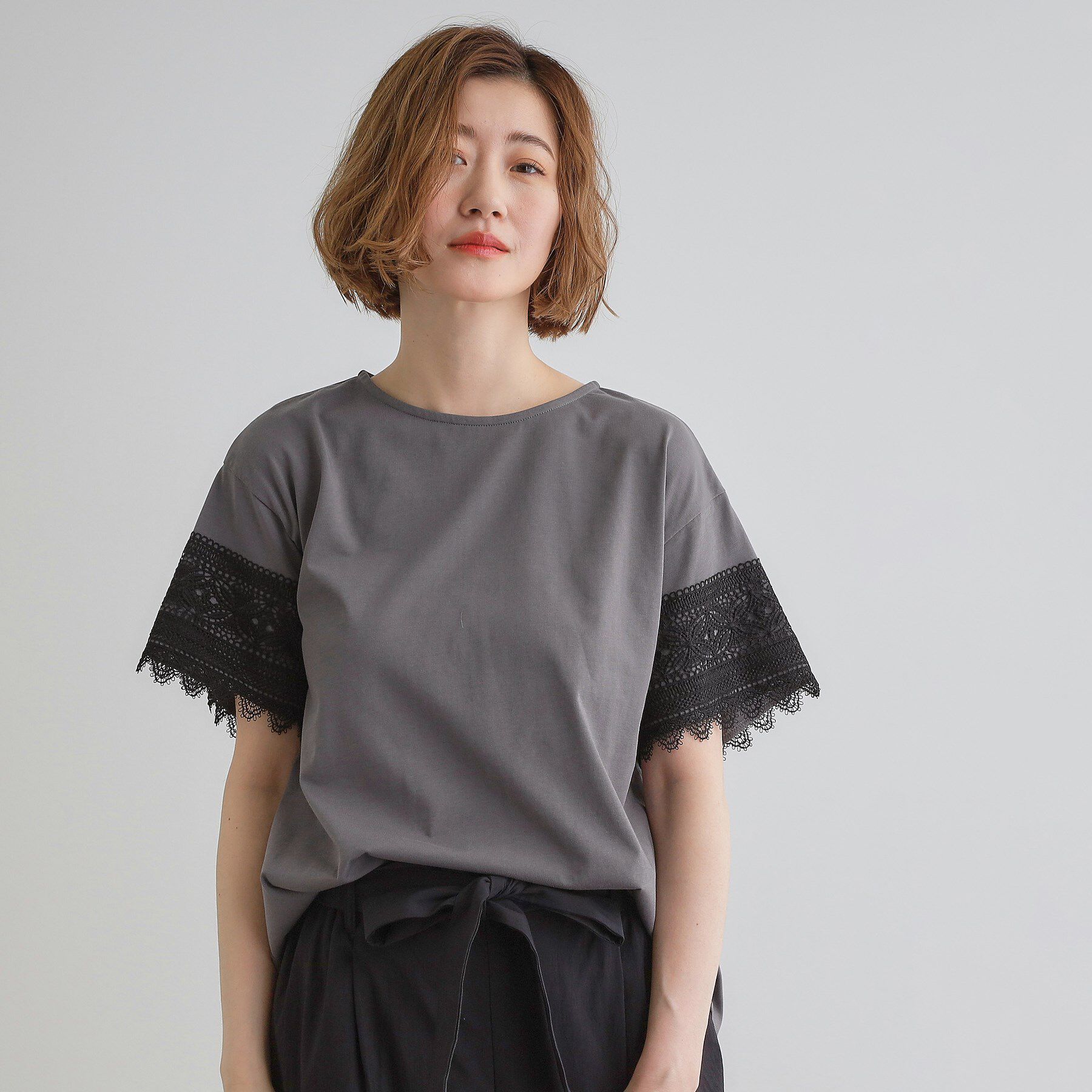 grove「【洗える/二の腕カバー】上品なレースで叶える、きちんと見えの夏Tシャツ」|Tシャツ・カットソー|