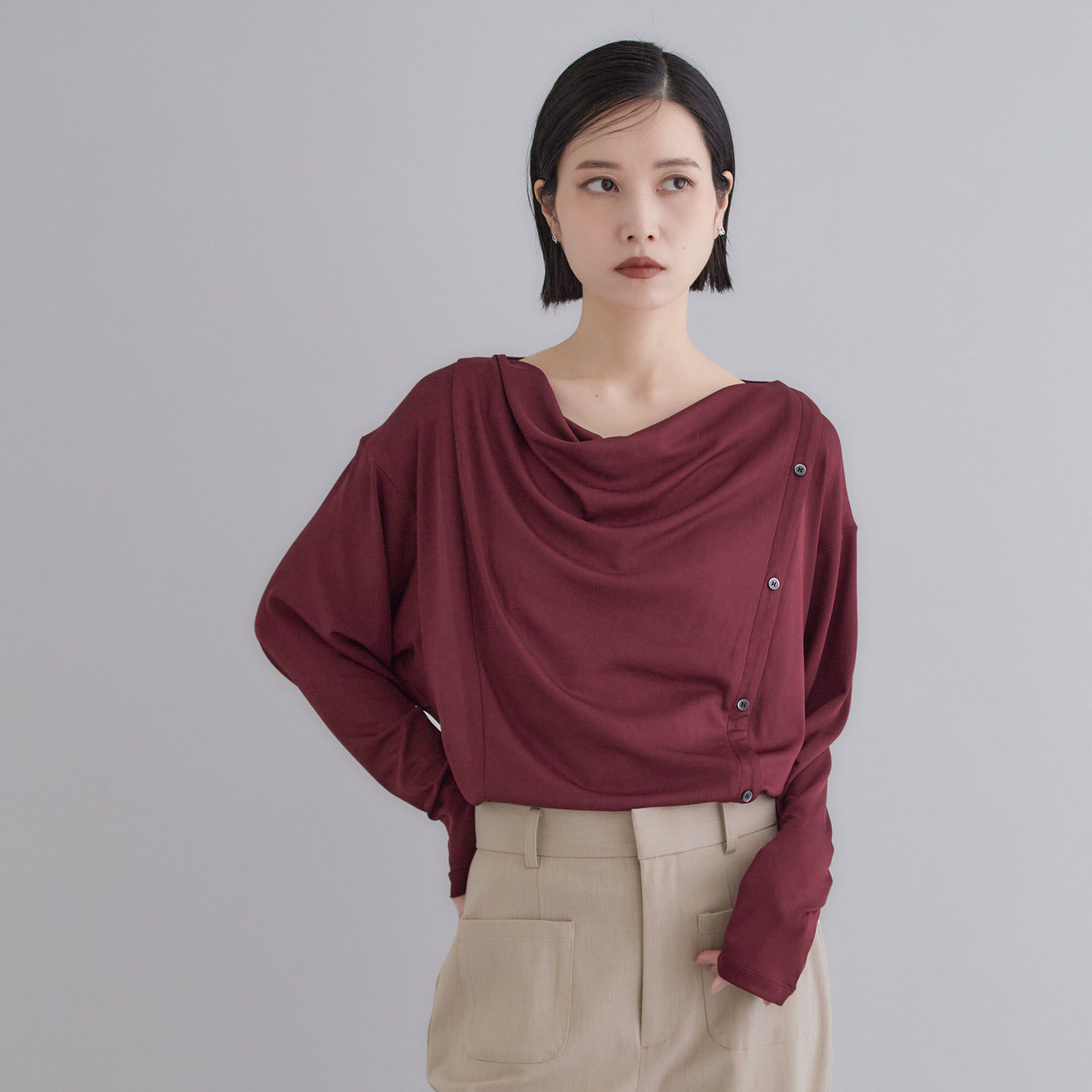 OPAQUE.CLIP「【es】ドレープネック アシンメトリーカットソー【洗濯機OK】」|Tシャツ・カットソー|ボルドー(064)