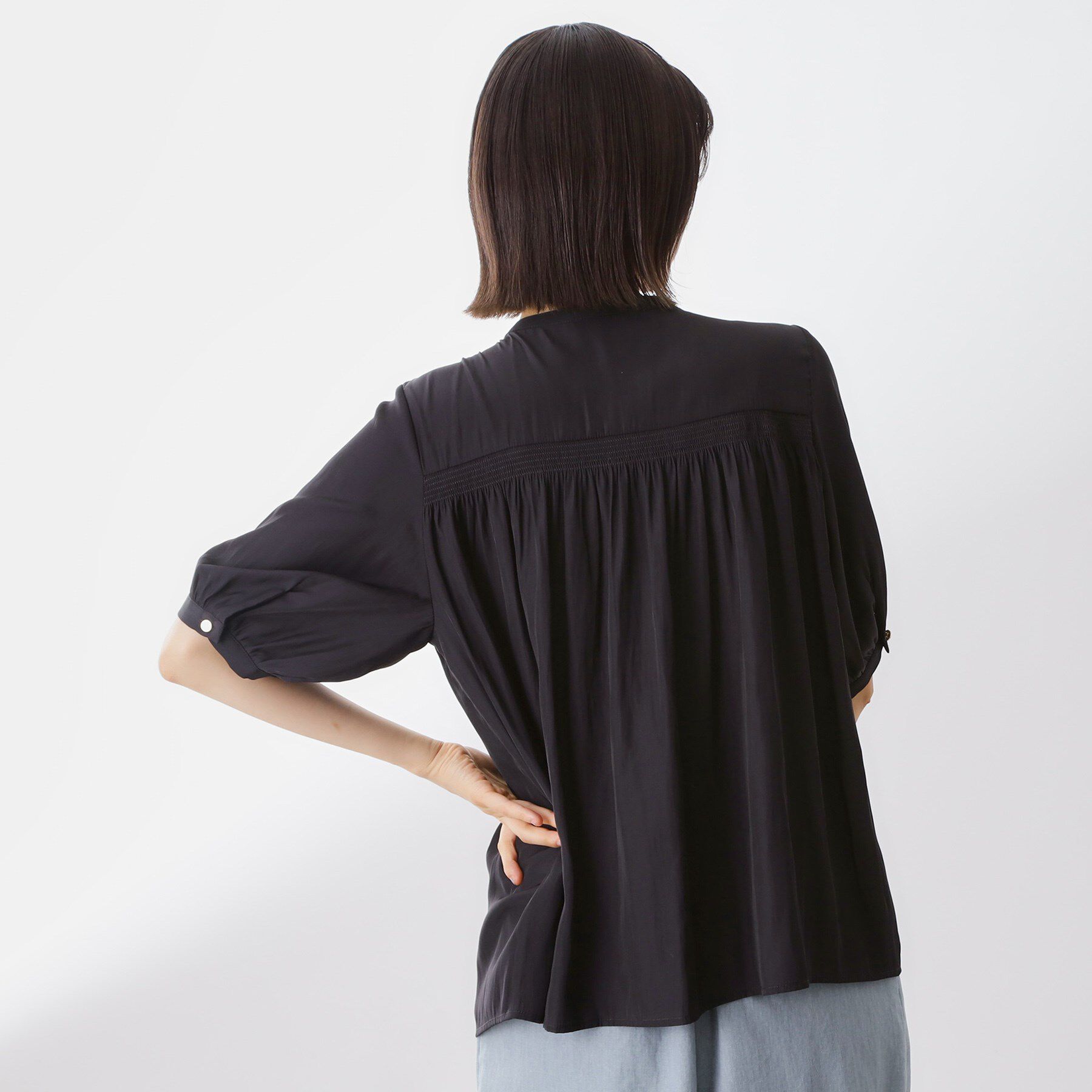 THE SHOP TK「【インしなくも決まる】サテンギャザー5分袖ブラウス」|シャツ・ブラウス|