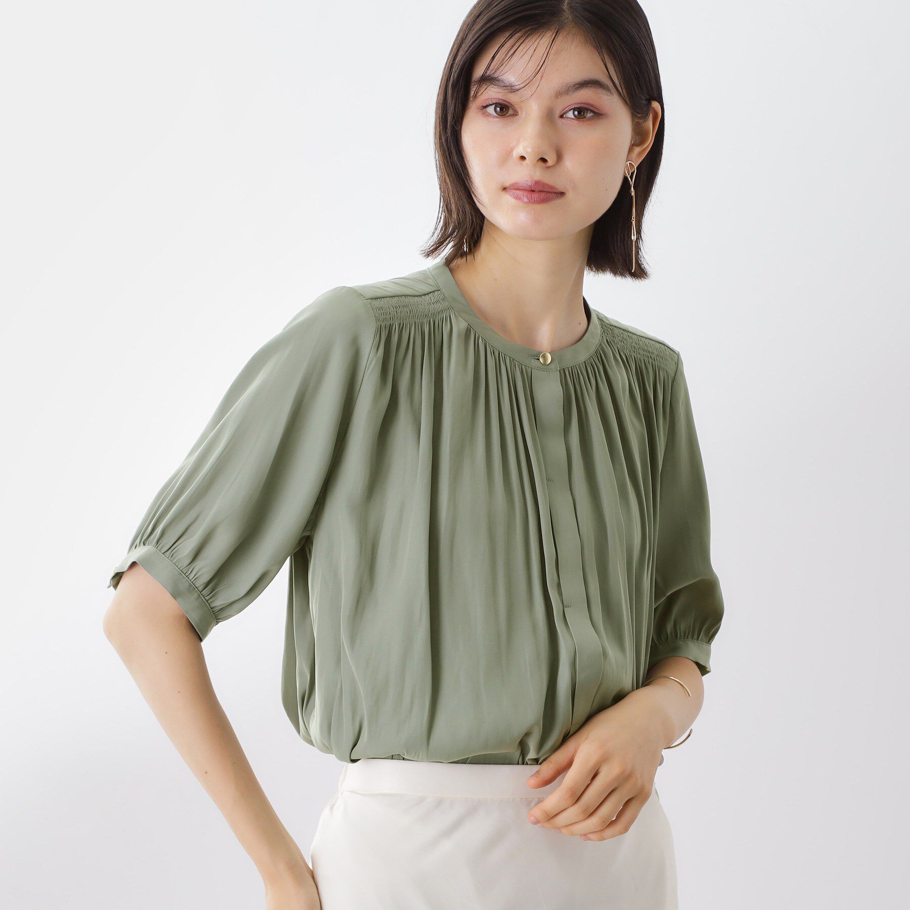 THE SHOP TK「【インしなくも決まる】サテンギャザー5分袖ブラウス」|シャツ・ブラウス|