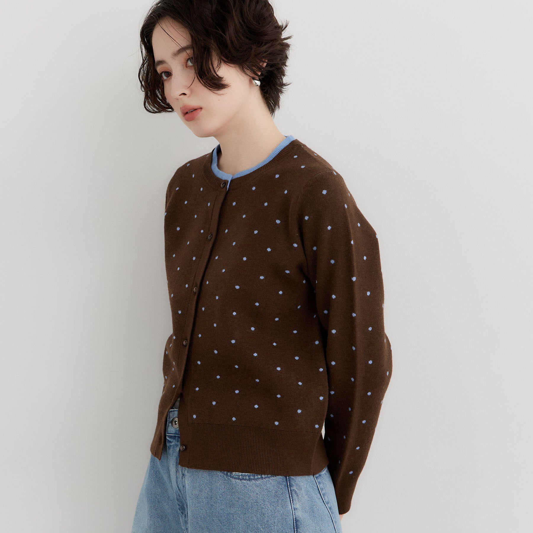 THE SHOP TK「コーデに華やかさをプラス ドットジャカード クルーネックカーディガン」|カーディガン|
