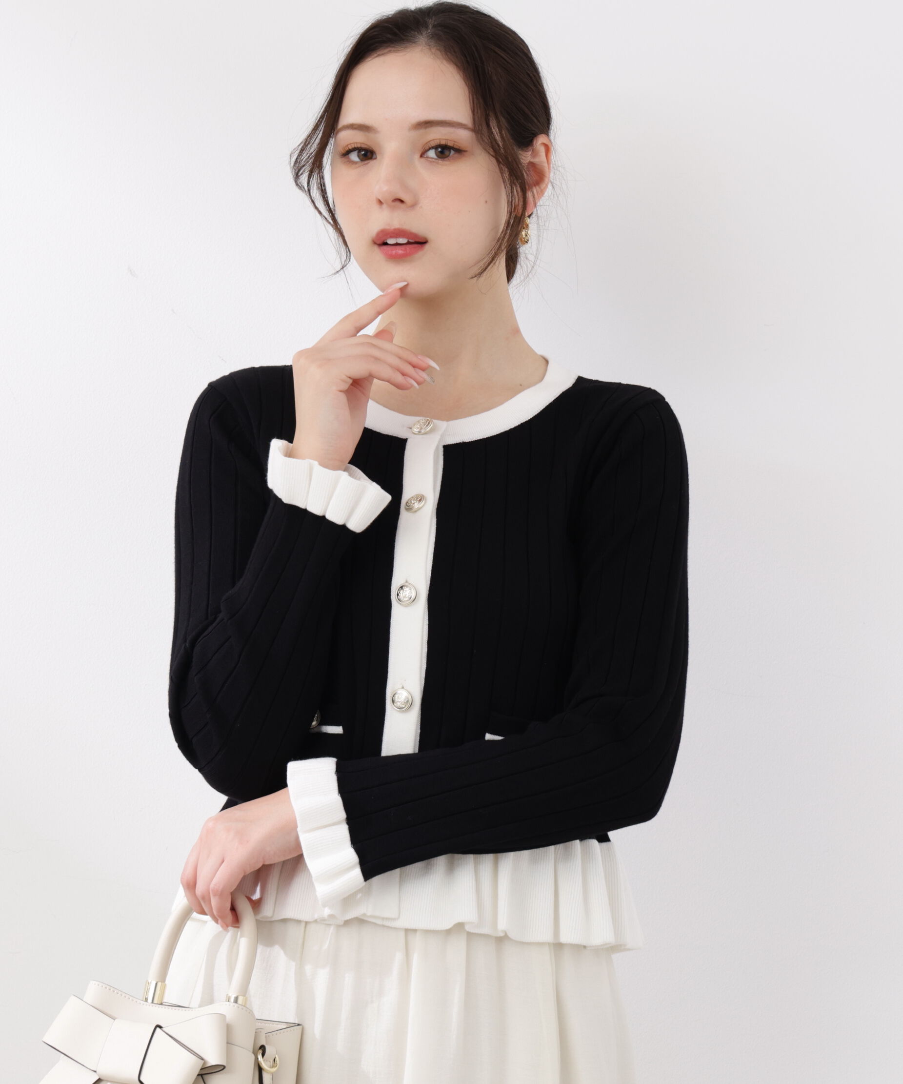 PROPORTION BODY DRESSING「ボタン付きペプラムニット26SS」|ニット・セーター|