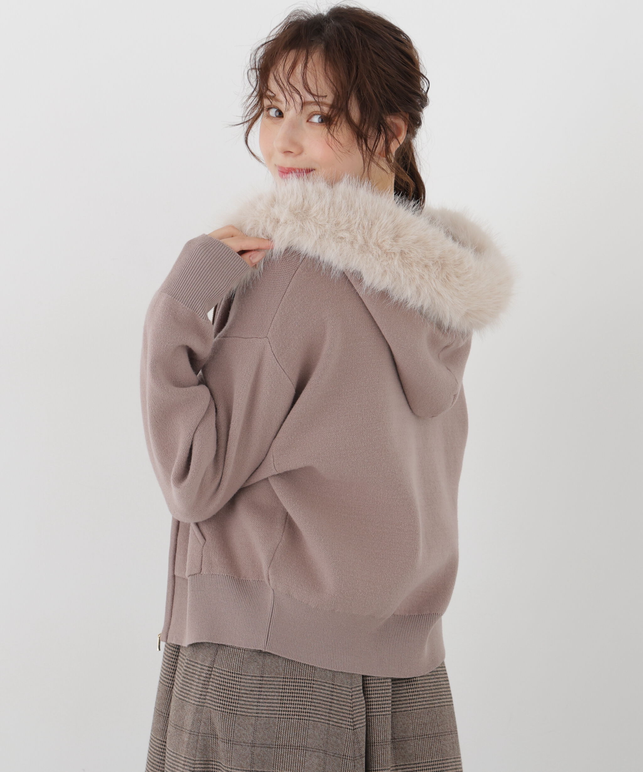 PROPORTION BODY DRESSING「フェイクファー付きニットパーカー 26AW」|ニット・セーター|