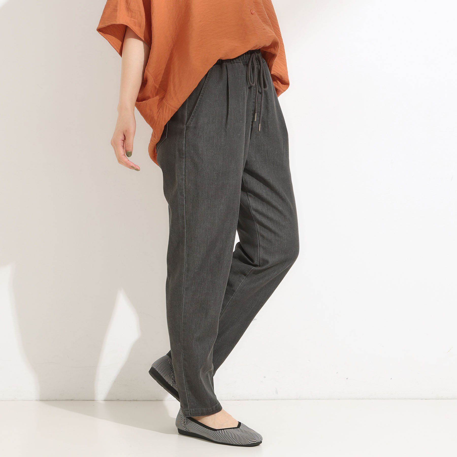 SHOO･LA･RUE「【高レビュー/SS-LL/美脚シルエット】自然に体型カバー イージーデニム テーパードパンツ」|デニム|