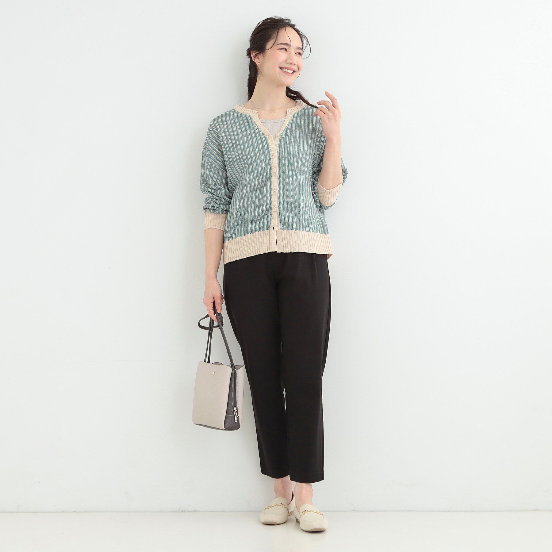 SHOO･LA･RUE「【洗濯機可/S-LL】キーネックでお顔周りすっきり ざっくり編みカーディガン」|カーディガン|
