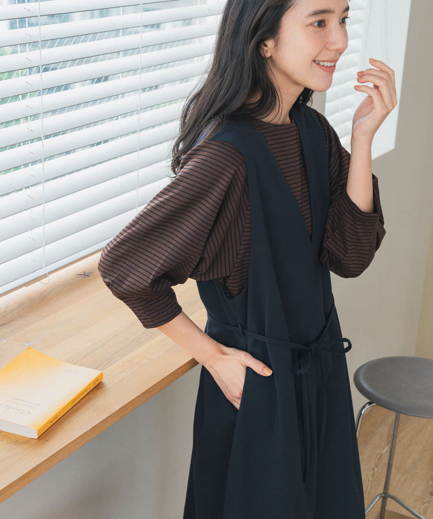 URBAN RESEARCH DOORS「『UR TECH』ツイルフレアジャンパースカート 26AW」|ジャンパースカート|ネイビー