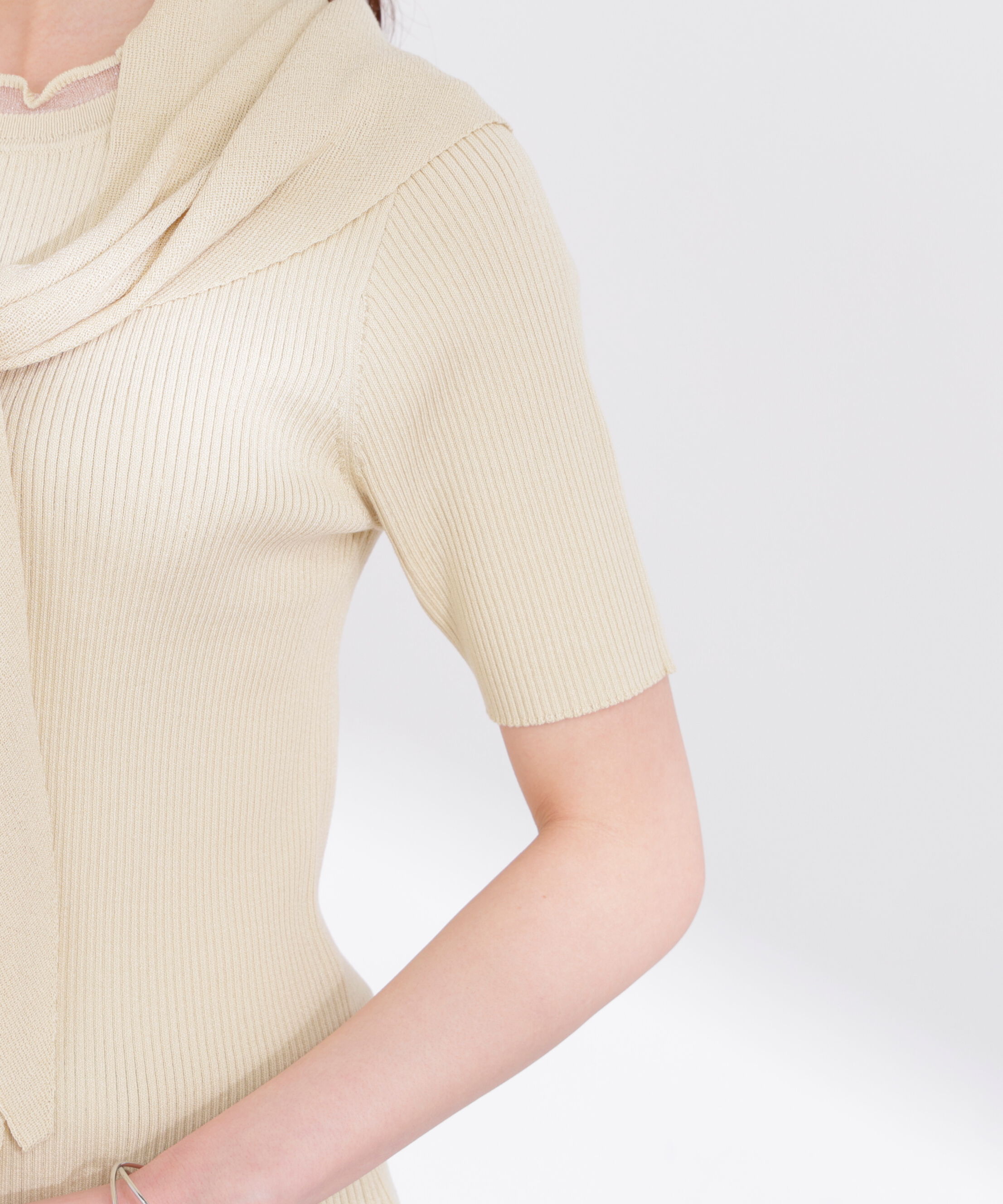 PROPORTION BODY DRESSING「トライアングルスカーフ付きニット 26SS」|ニット・セーター|