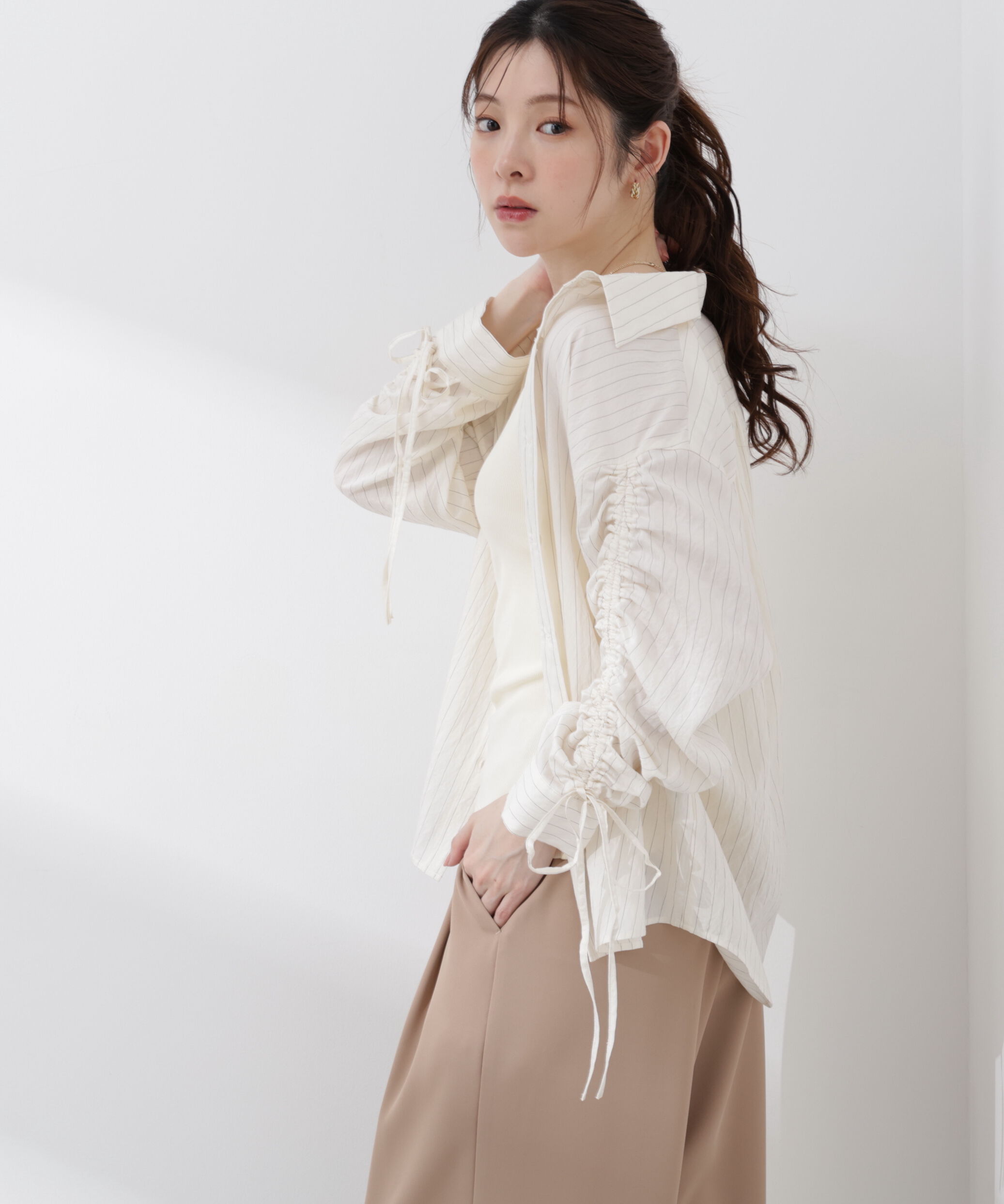 PROPORTION BODY DRESSING「〈a/mie〉ドロストスリーブシャツ 26SS」|シャツ・ブラウス|