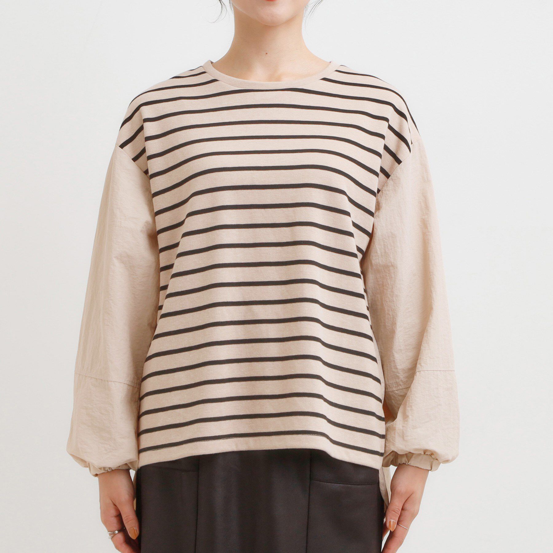 SHOO･LA･RUE「【S-LL】インせず決まる 背中タック入り パフ袖トップス」|Tシャツ・カットソー|