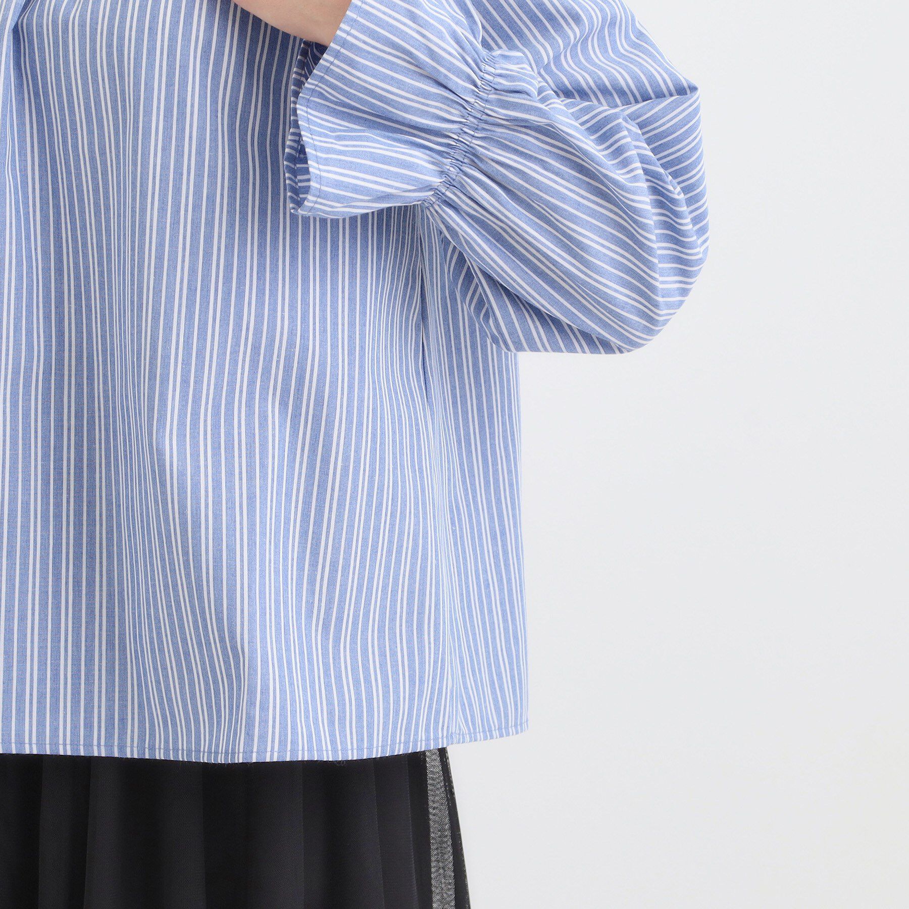SHOO･LA･RUE「【S-LL】キャンディースリーブが女性らしい マルチストライプブラウス」|シャツ・ブラウス|