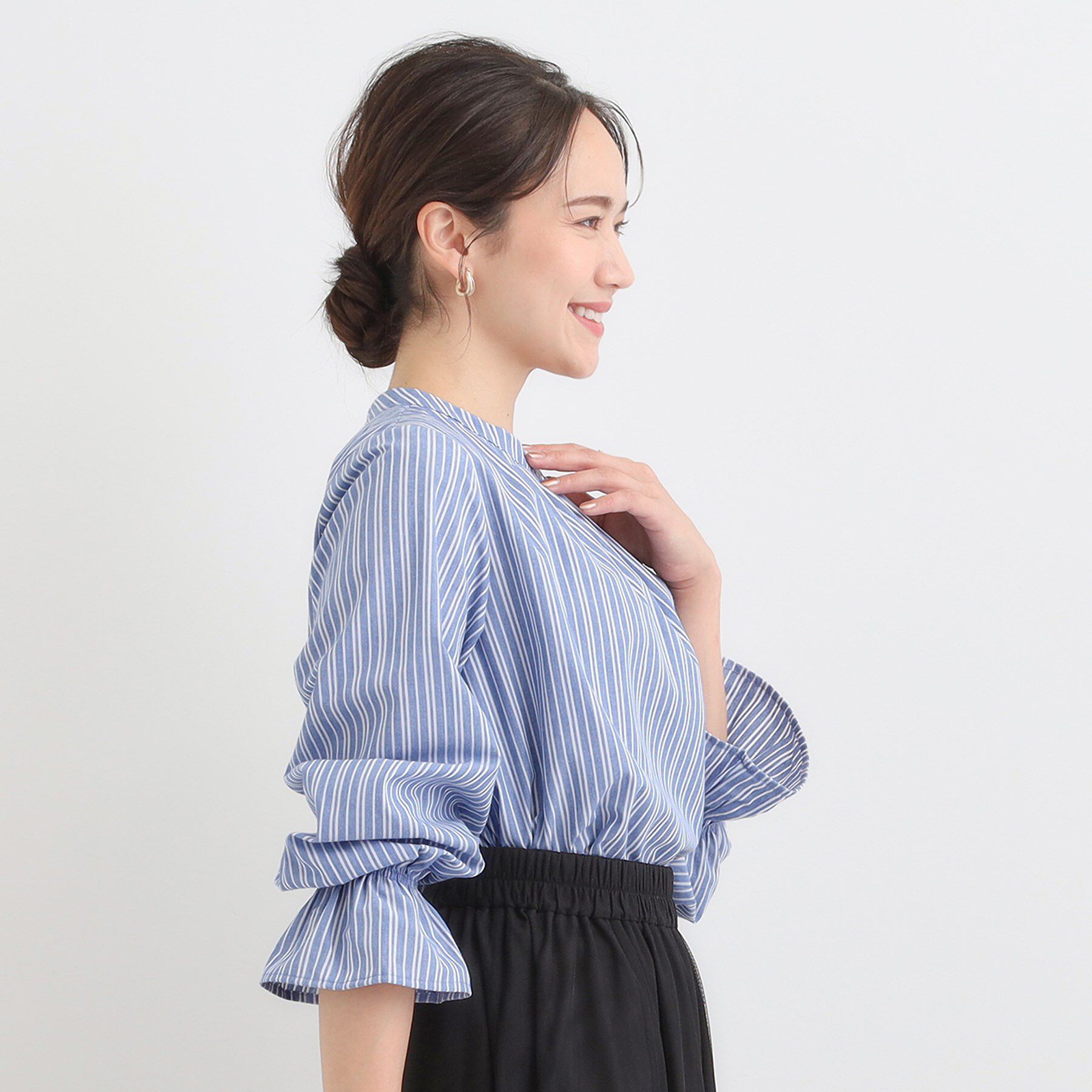 SHOO･LA･RUE「【S-LL】キャンディースリーブが女性らしい マルチストライプブラウス」|シャツ・ブラウス|