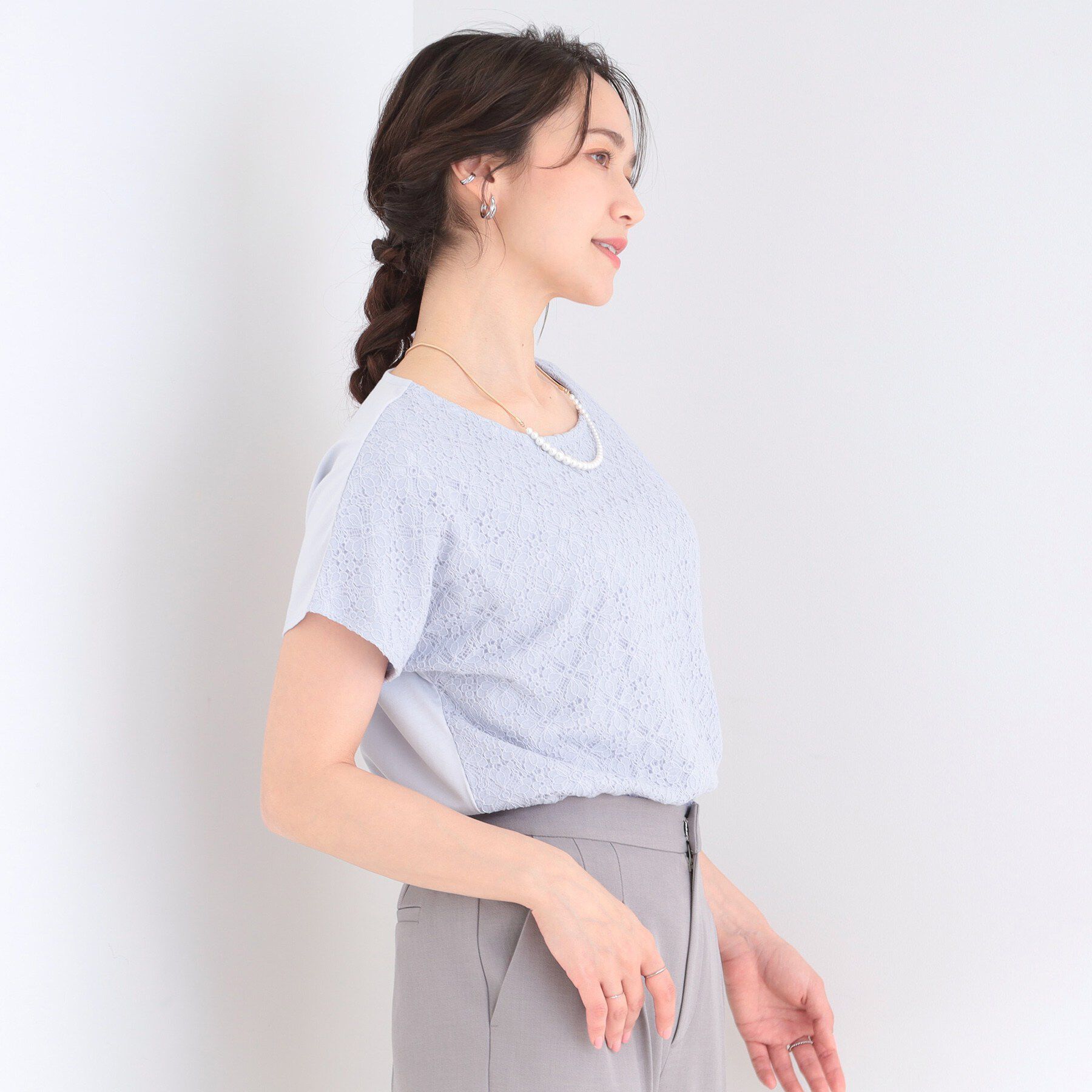 SHOO･LA･RUE「【UV/S-LL/洗濯機可】レース切替で華やかに 大人の選ぶ上品Tシャツ」|Tシャツ・カットソー|