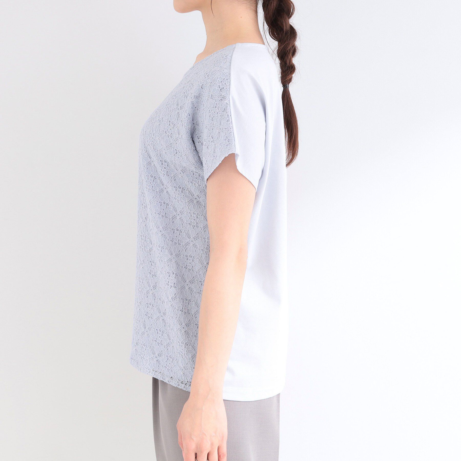 SHOO･LA･RUE「【UV/S-LL/洗濯機可】レース切替で華やかに 大人の選ぶ上品Tシャツ」|Tシャツ・カットソー|
