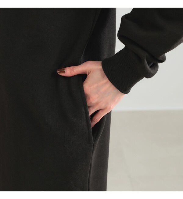 BEAMS SELECTION for WOMEN「【別注】SLOANE / 裏毛 ハーフジップ ワンピース」|ワンピース|