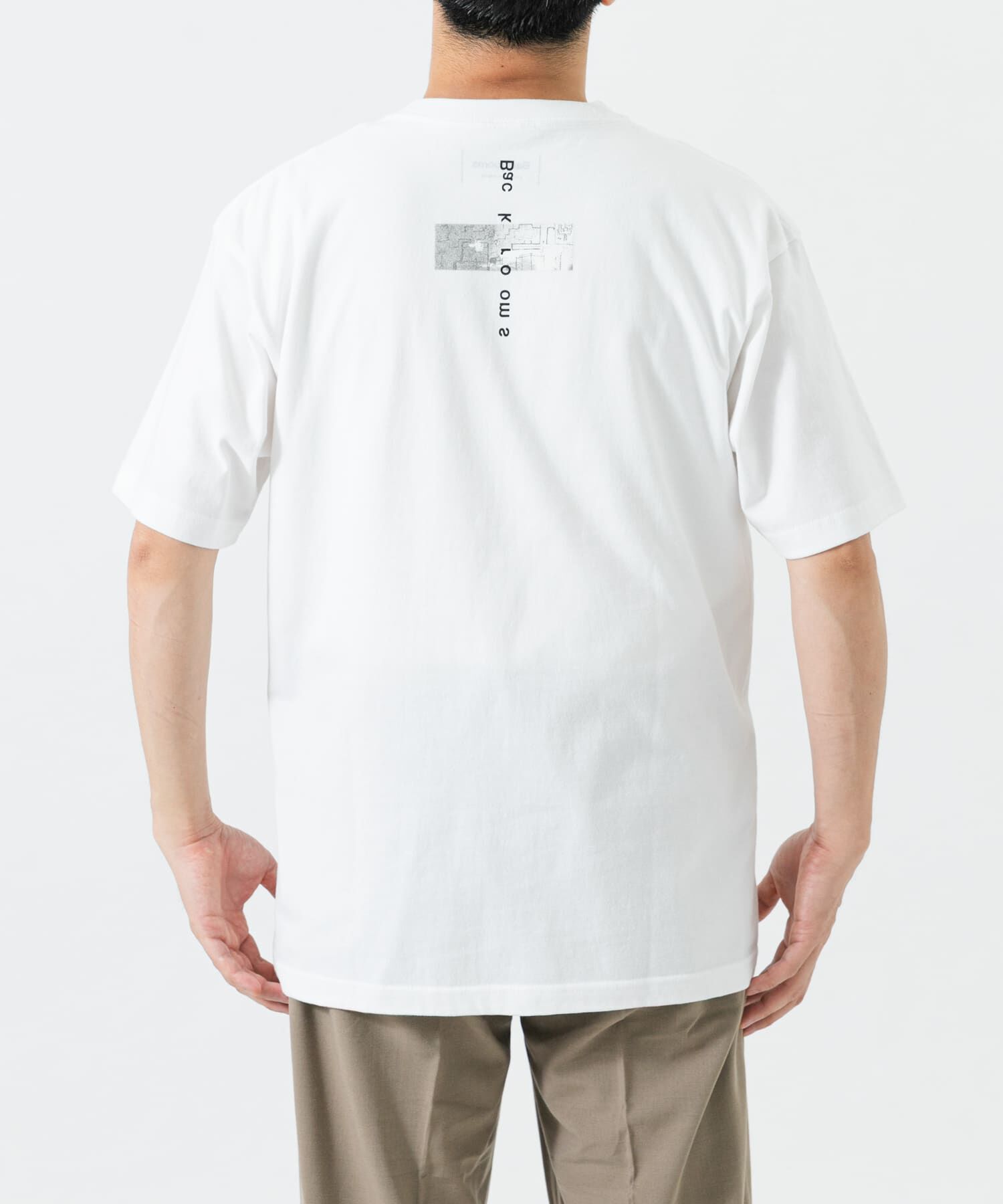 URBAN RESEARCH「URBAN RESEARCH&times;Backrooms&times;A24　LIMINAL SPACE T-SHIRTS」|Tシャツ・カットソー|