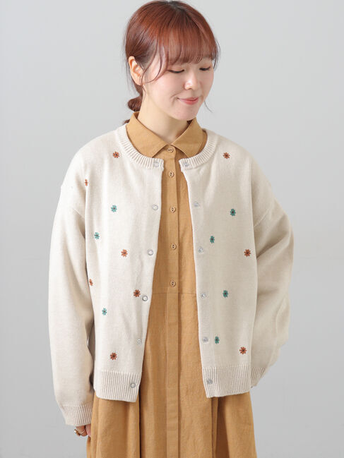 Samansa Mos2「花刺繍カーディガン」|カーディガン|ベージュ