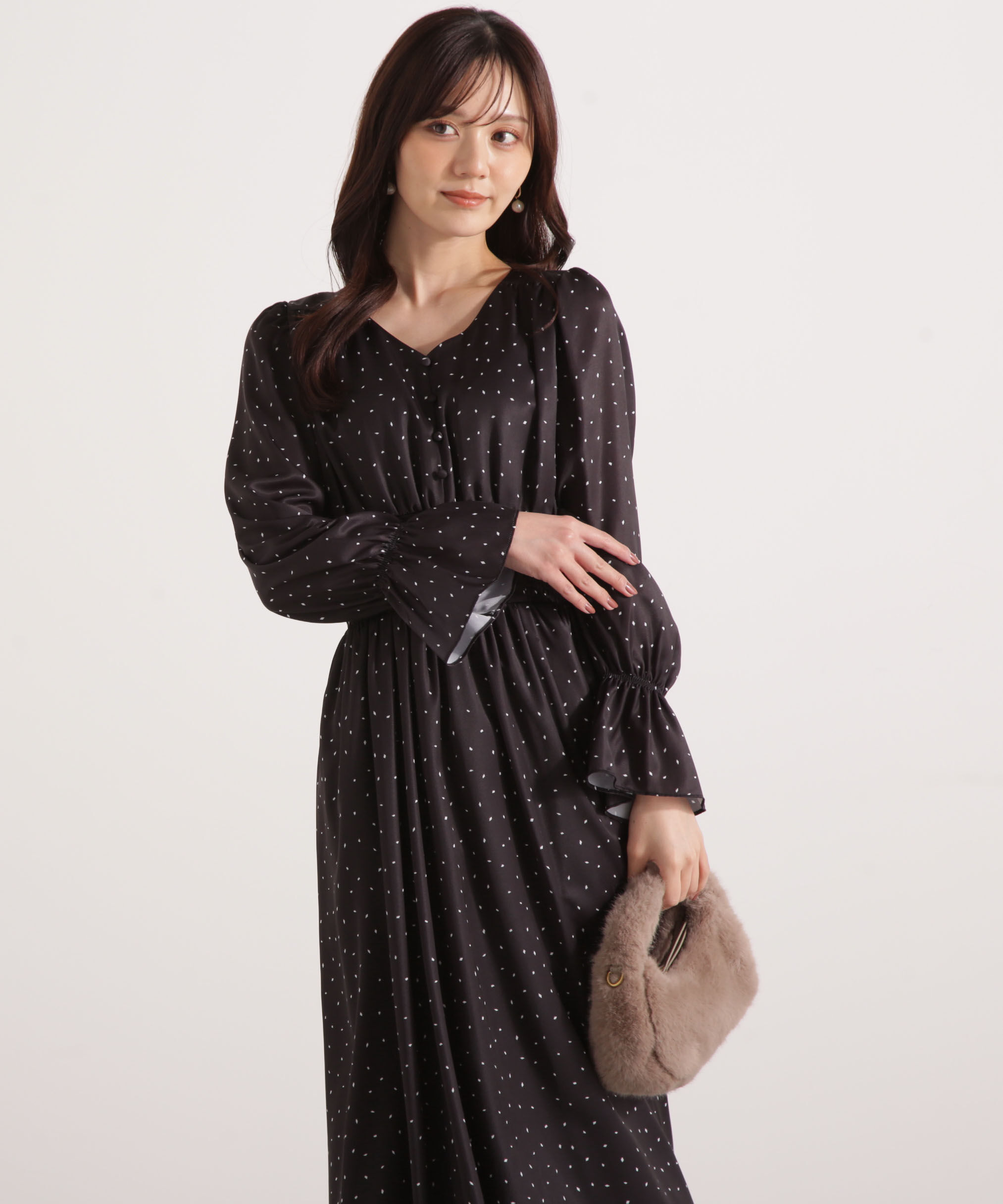 PROPORTION BODY DRESSING「クルミ釦付きギャザーワンピース 25AW」|ワンピース|
