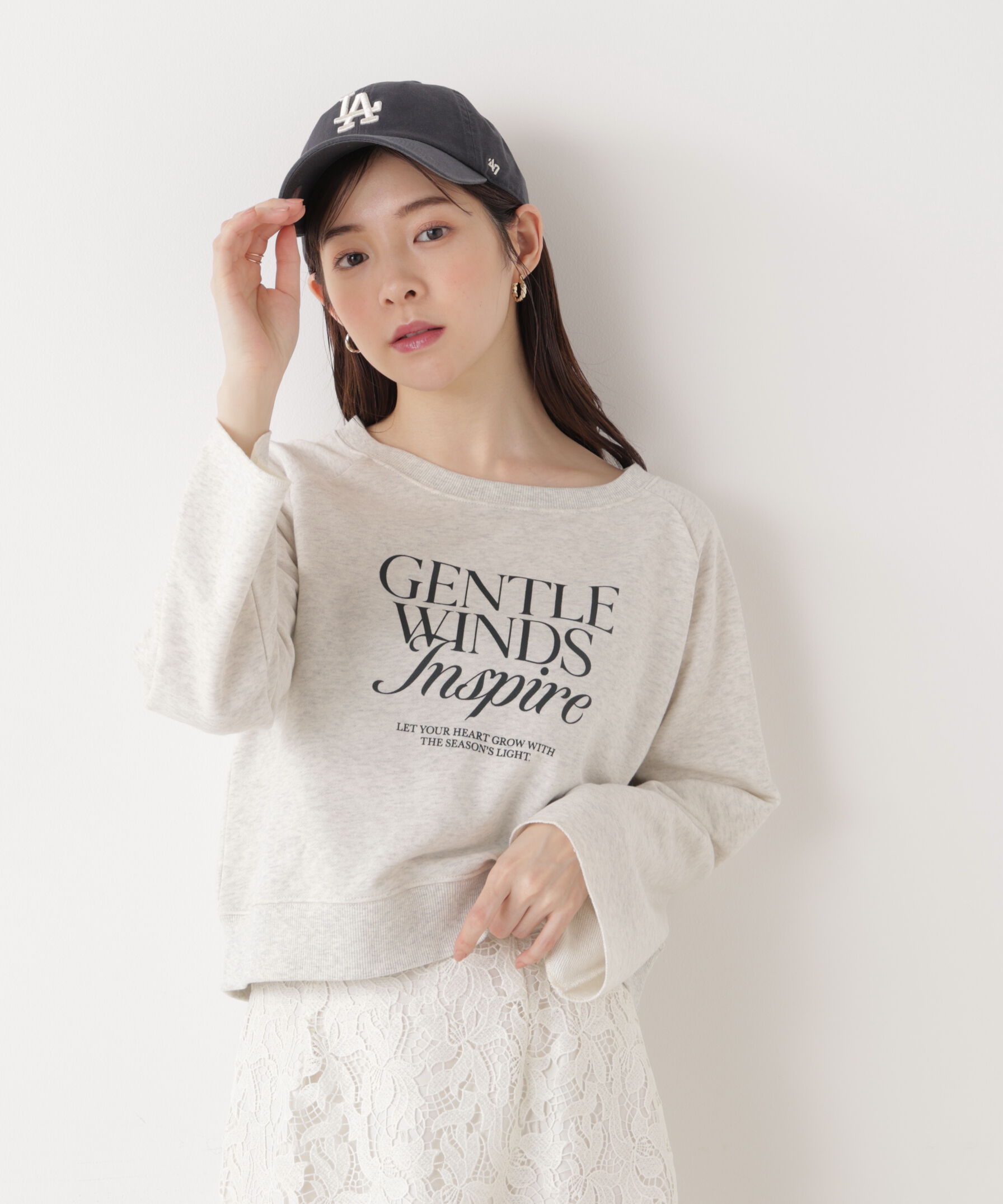 PROPORTION BODY DRESSING「＜ウォッシャブル＞〈a/mie〉ラグランロゴトップス　26SS」|Tシャツ・カットソー|