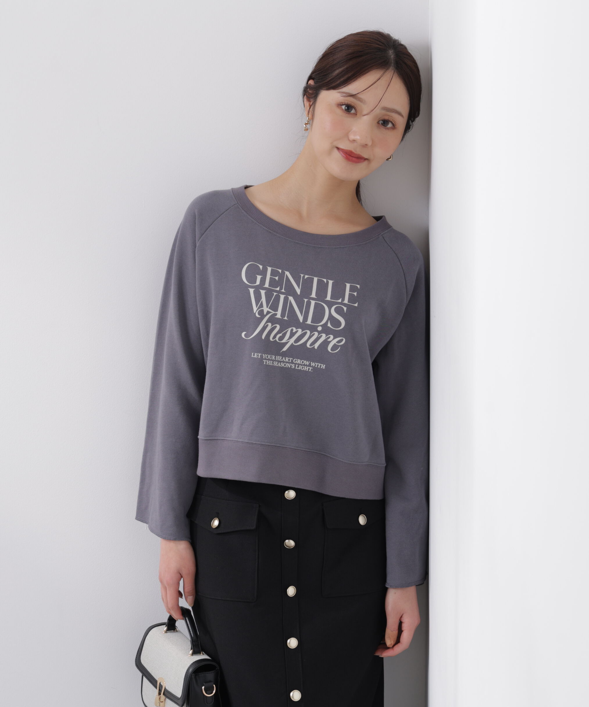 PROPORTION BODY DRESSING「＜ウォッシャブル＞〈a/mie〉ラグランロゴトップス　26SS」|Tシャツ・カットソー|