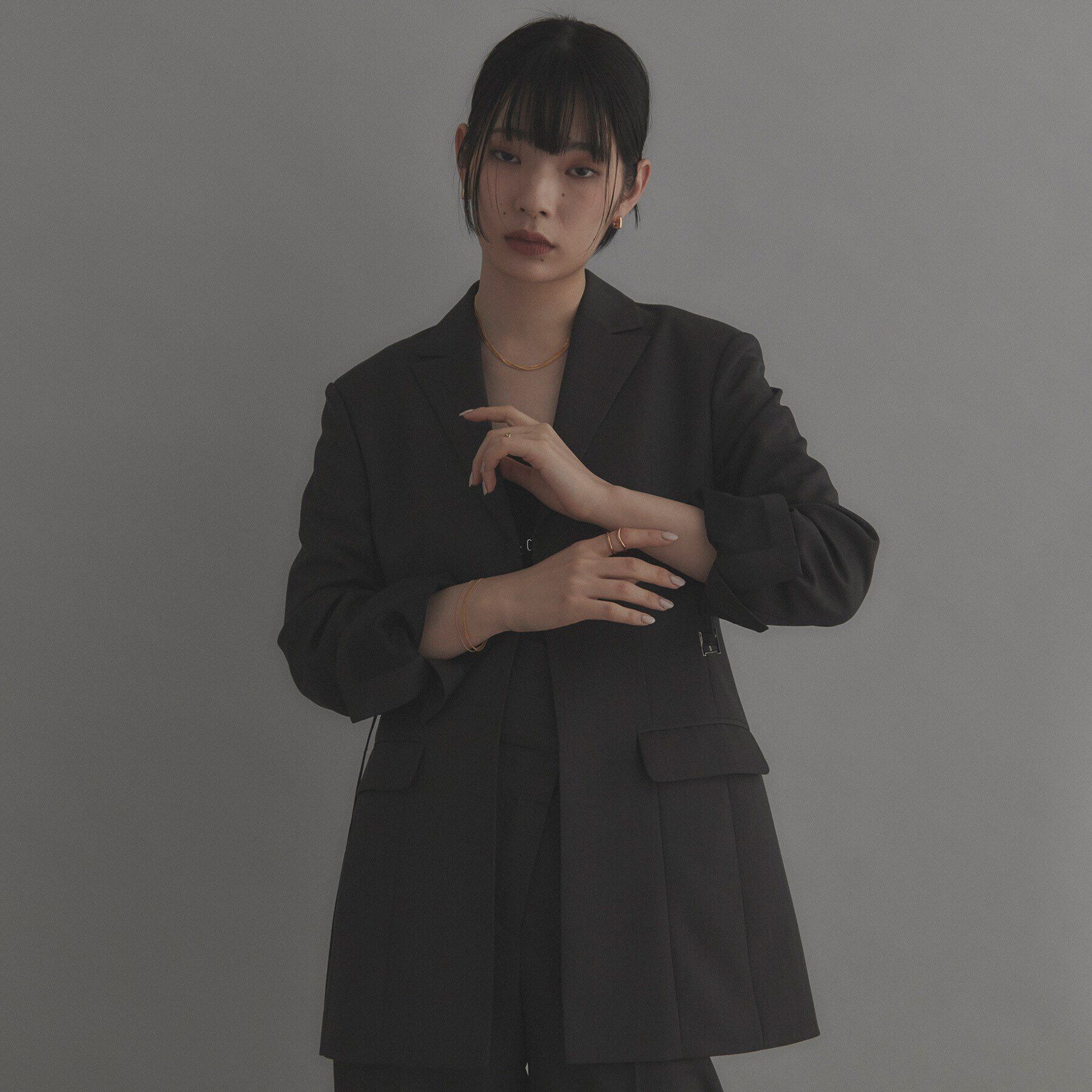 COCOSHNIK ONKITSCH「シルバー ハギーフープ スクエアピアス GP」|ピアス|