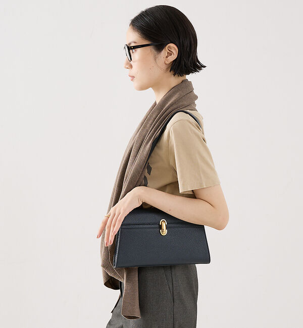 The Store by C' 「【SAVETTE】SYMMETRY SHOULDER BAG／レザーショルダーバ」|ショルダー・メッセンジャー|