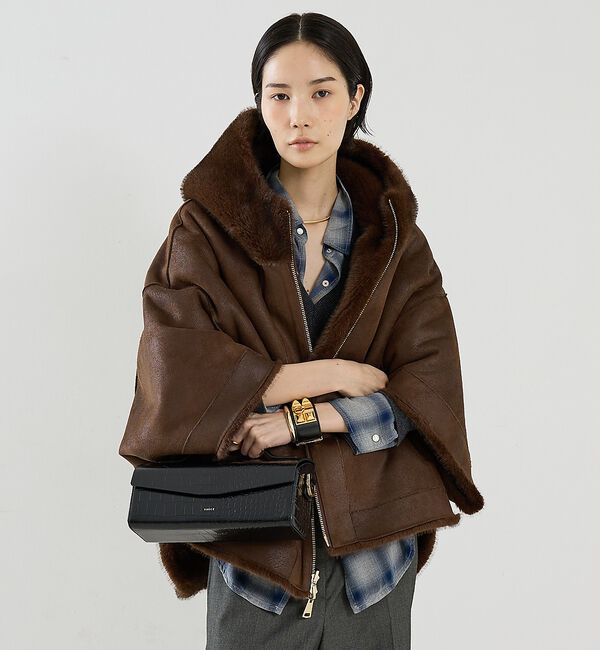 The Store by C' 「【LOU ANDREA】REVERSIBLE CAPE／リバーシブルフェイクファ」|その他|