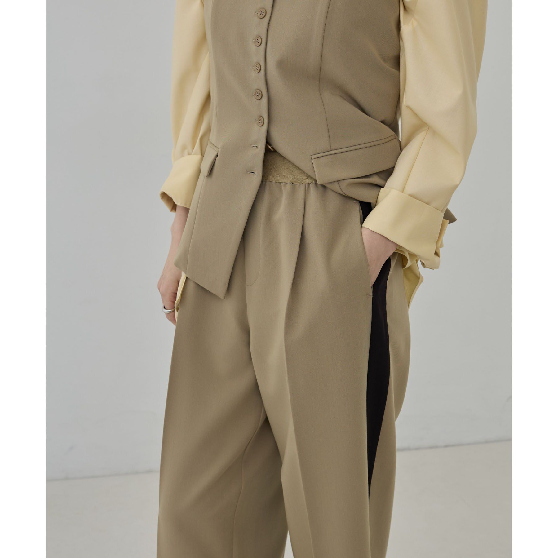 GALLEST「Comfy Slacks｜イージーサイドラインワイドパンツ【LIVE紹介／上枝みどりさん着用／通勤】」|その他|
