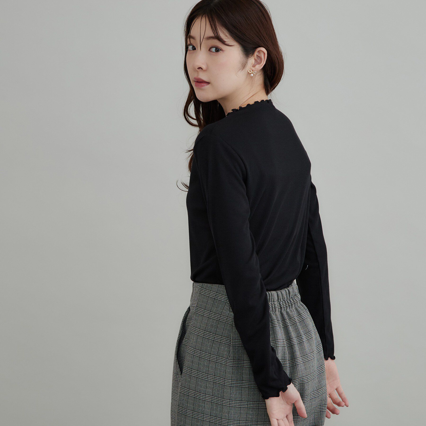 Couture broach「【一枚でも重ねても】メローフリル テレコトップス」|Tシャツ・カットソー|