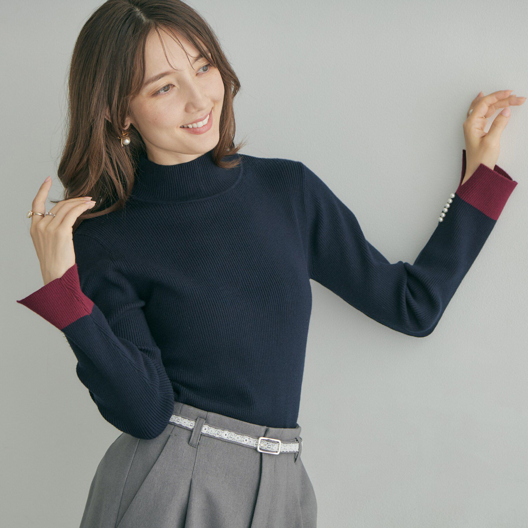 Couture broach「【配色デザインがこなれ見え】袖口スリット パール調リブニット【吸湿発熱・静電気防止・抗菌防臭・洗濯機」|ニット・セーター|