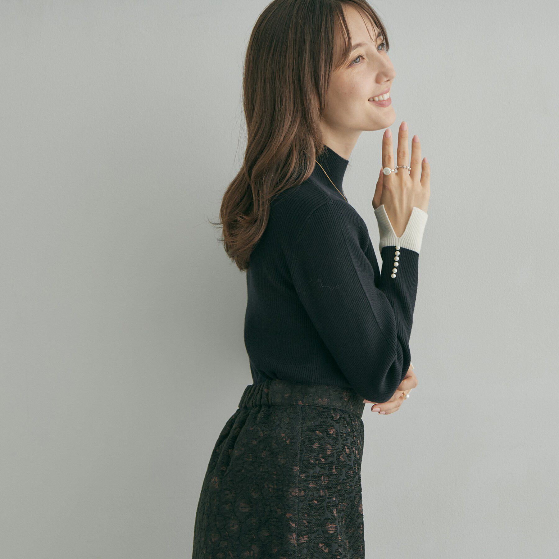 Couture broach「【配色デザインがこなれ見え】袖口スリット パール調リブニット【吸湿発熱・静電気防止・抗菌防臭・洗濯機」|ニット・セーター|