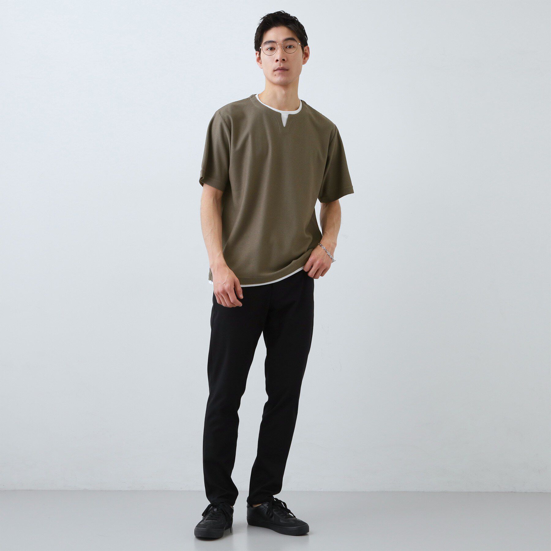 THE SHOP TK「【一枚でコーディネートが完成！】レイヤード風 キーネック 半袖Tシャツ 洗濯機OK」|Tシャツ・カットソー|