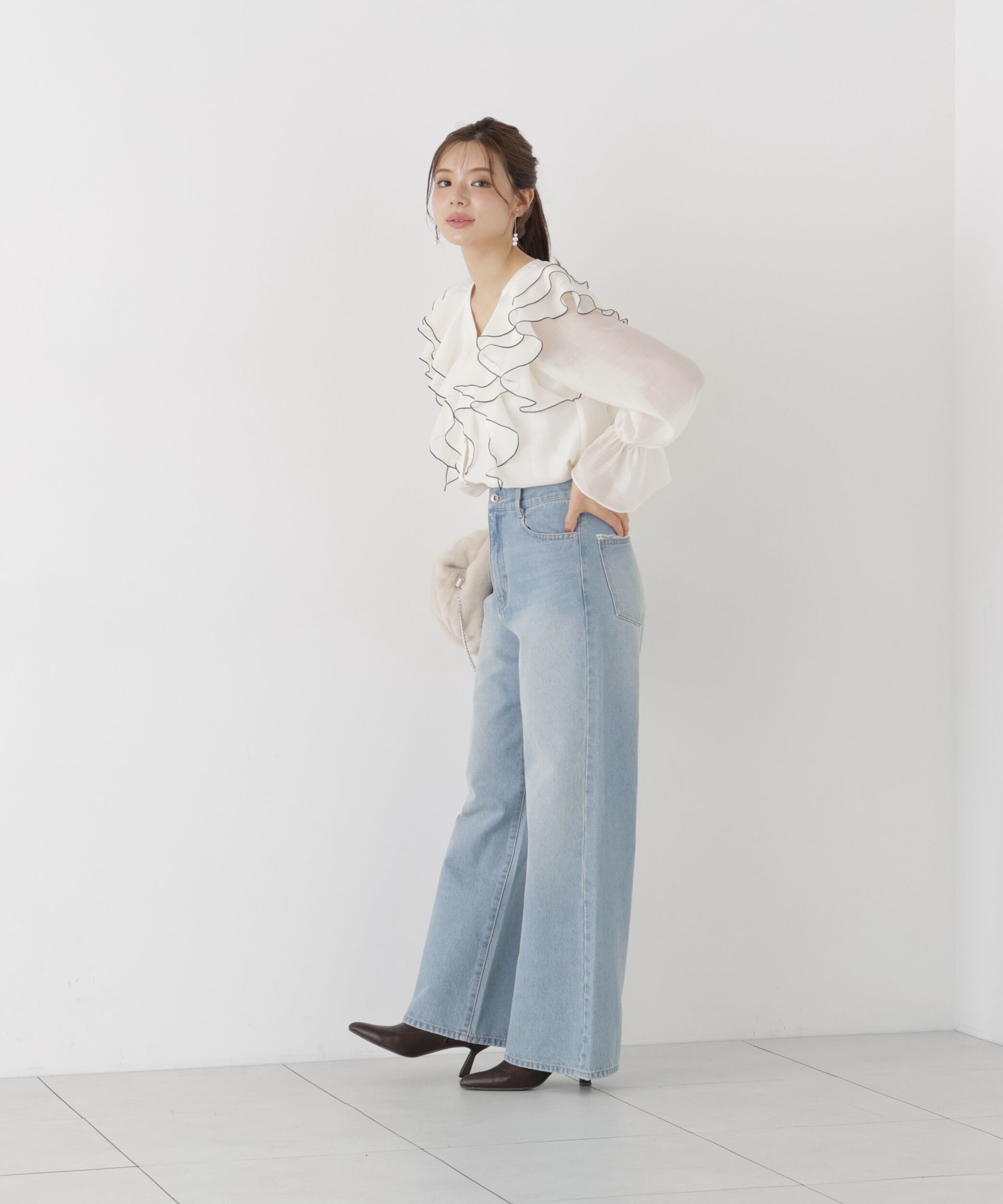 PROPORTION BODY DRESSING「ボリュームラッフルブラウス 26AW」|シャツ・ブラウス|