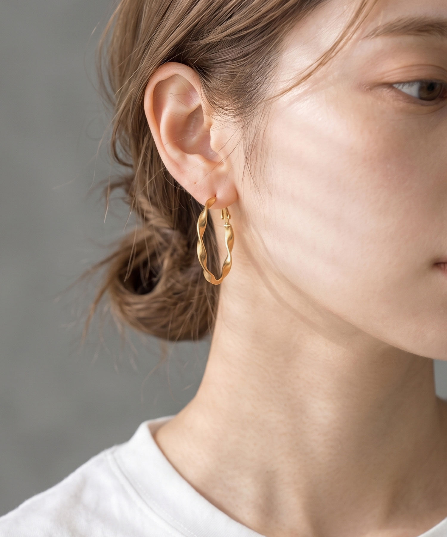  「[stainless]ステンレス・大きめツイストフープピアス〈金属アレルギー対応〉」|ピアス|
