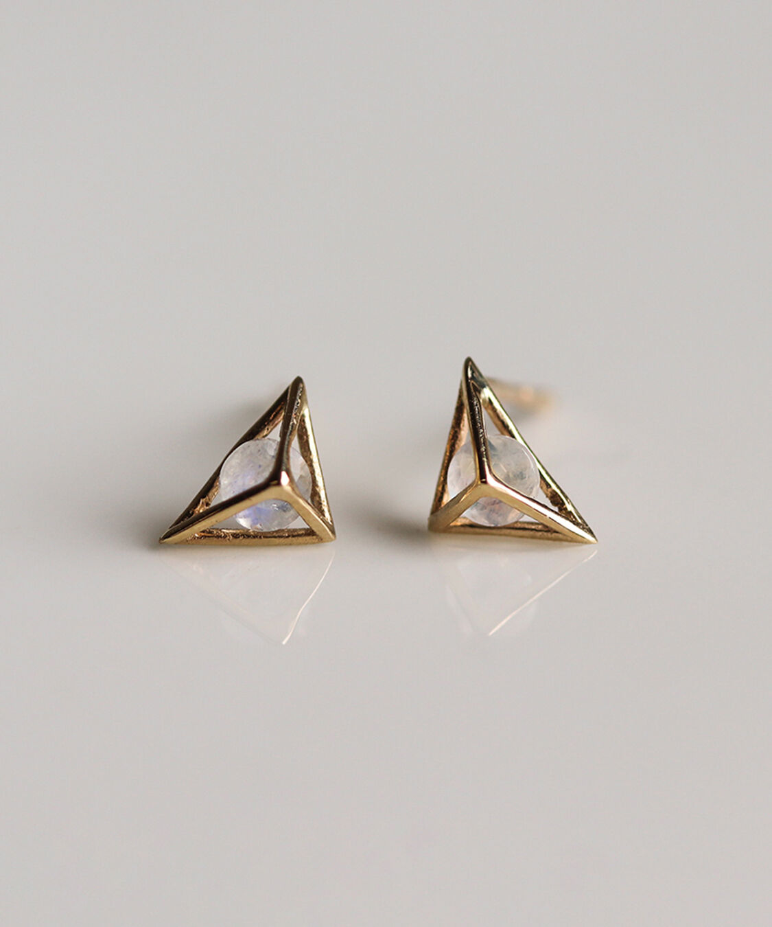  「カラーストーン ピアス | K10YG 〈2026 AUTUMN COLLECTION〉」|ピアス|