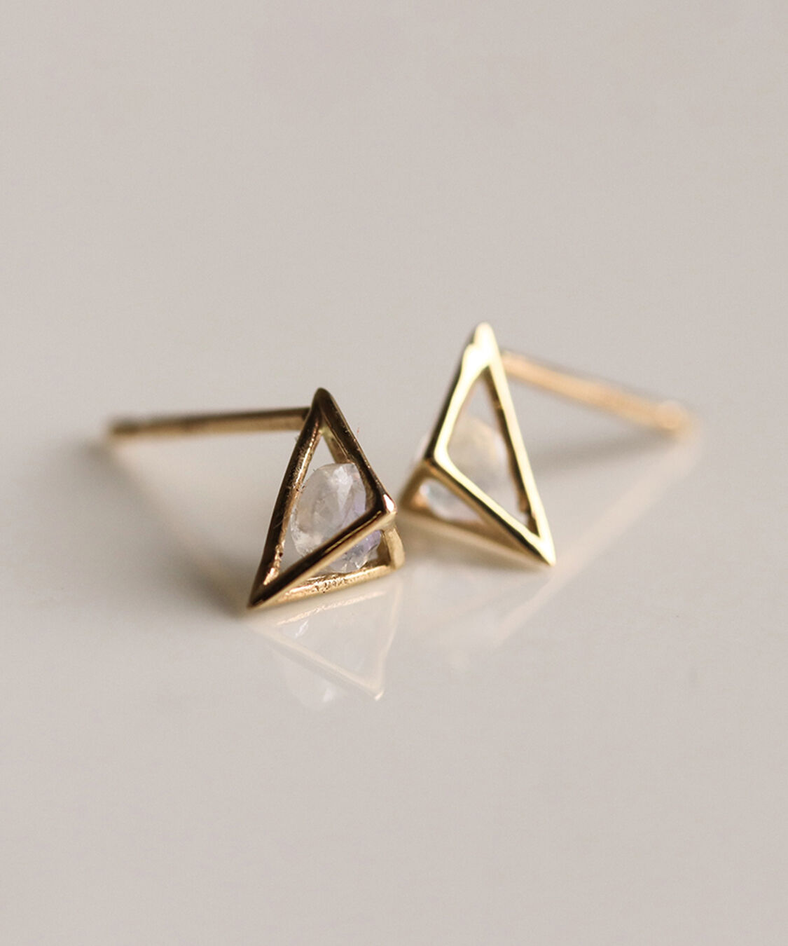  「カラーストーン ピアス | K10YG 〈2026 AUTUMN COLLECTION〉」|ピアス|