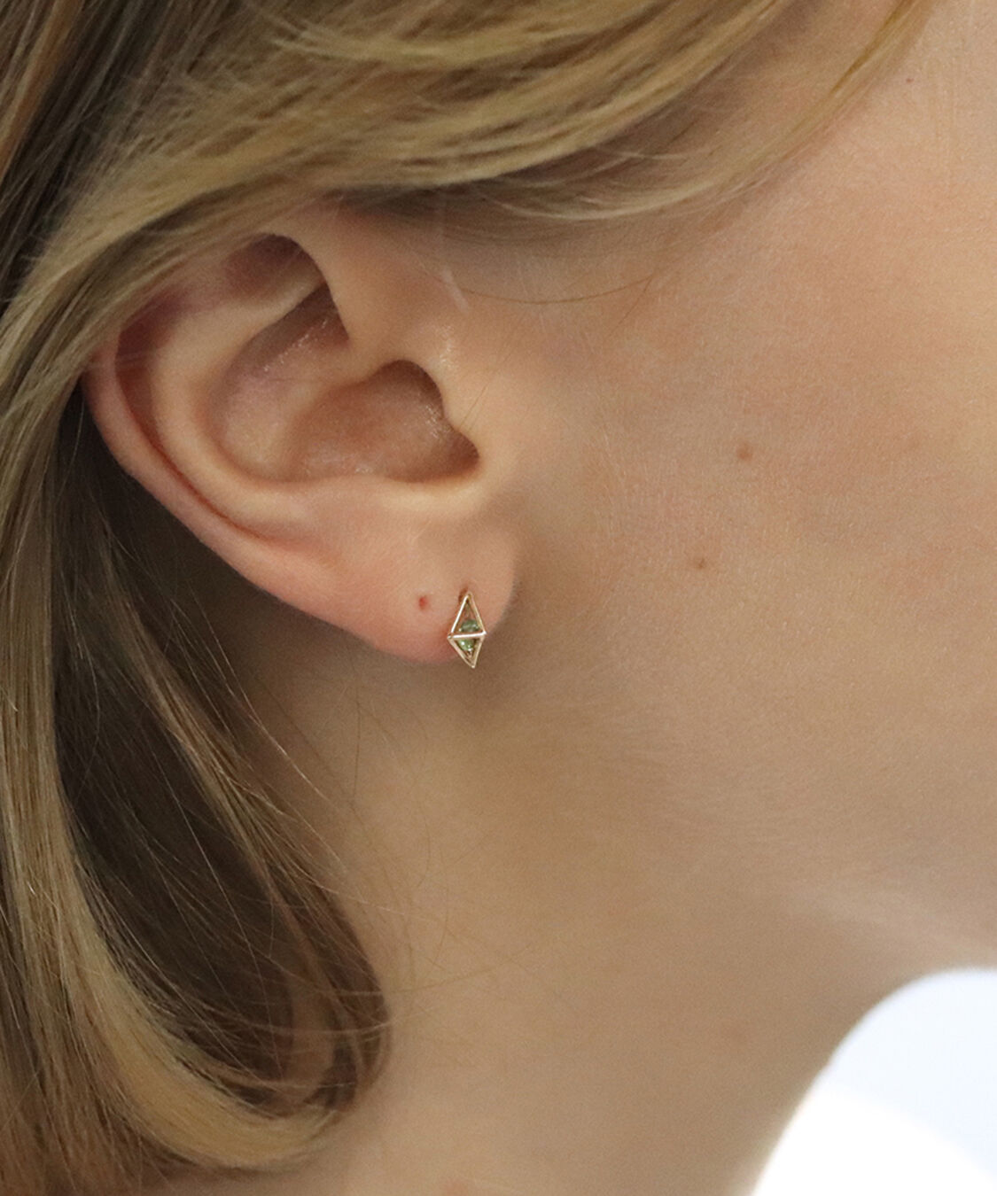  「カラーストーン ピアス | K10YG 〈2026 AUTUMN COLLECTION〉」|ピアス|