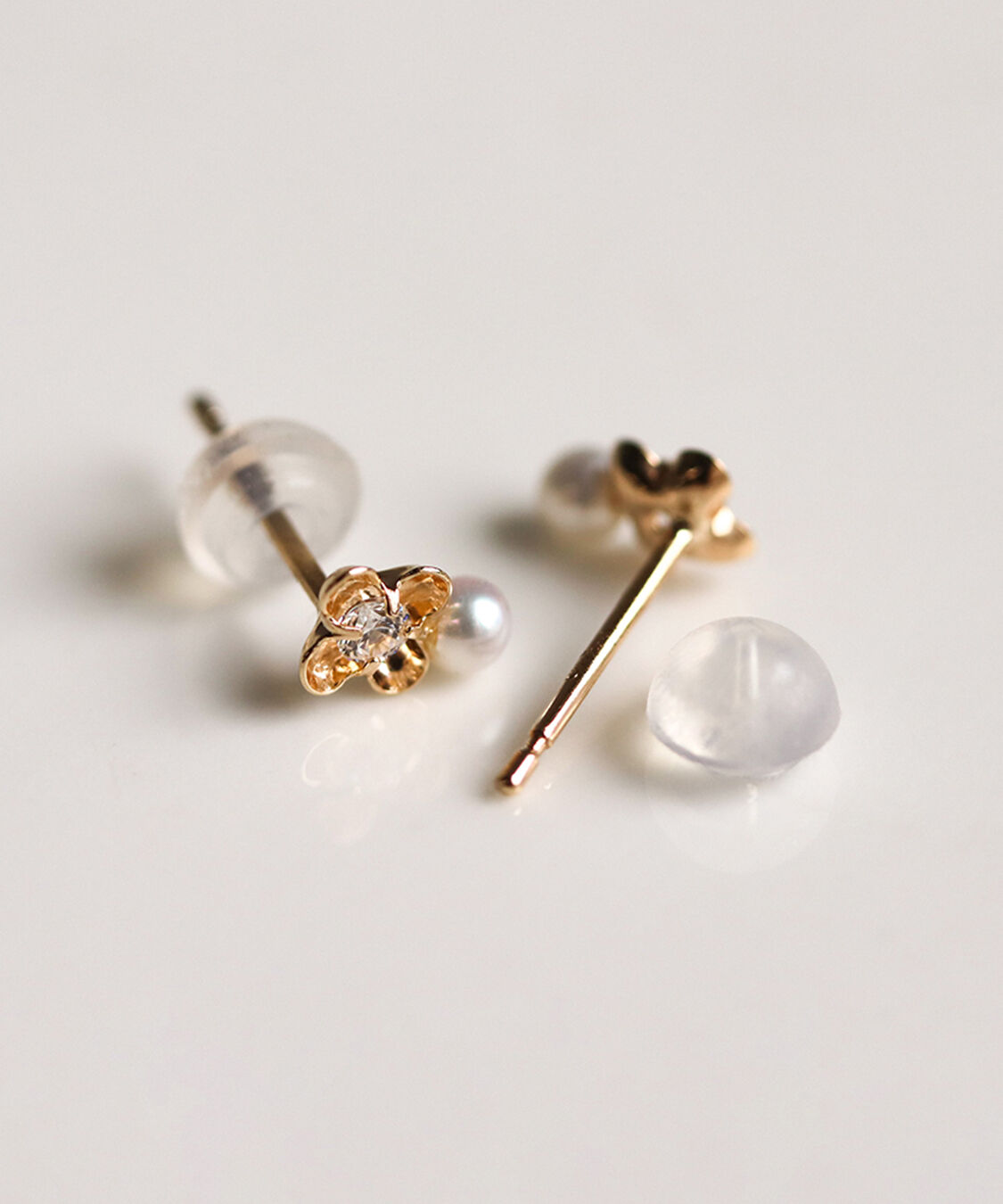  「パール / キュービックジルコニア フラワー ピアス | K10YG」|ピアス|